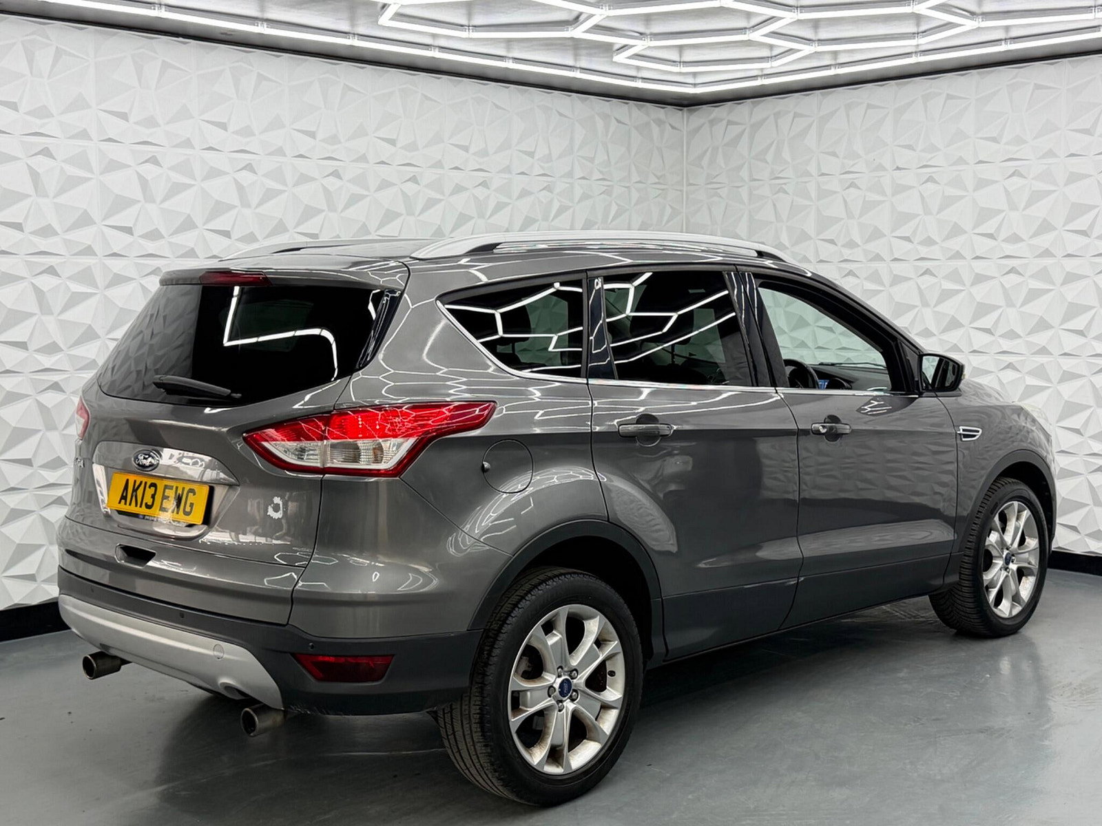Ford Kuga 2.0 TDCi Titanium AWD Euro 5 5dr 5dr Manual 2013