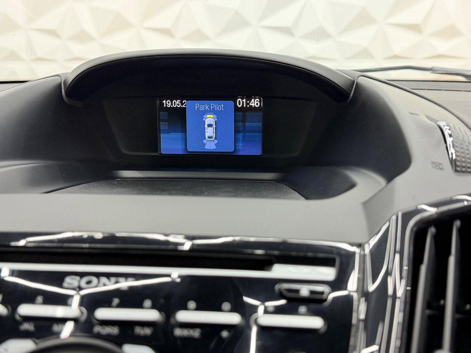 Ford Kuga 2.0 TDCi Titanium AWD Euro 5 5dr 5dr Manual 2013