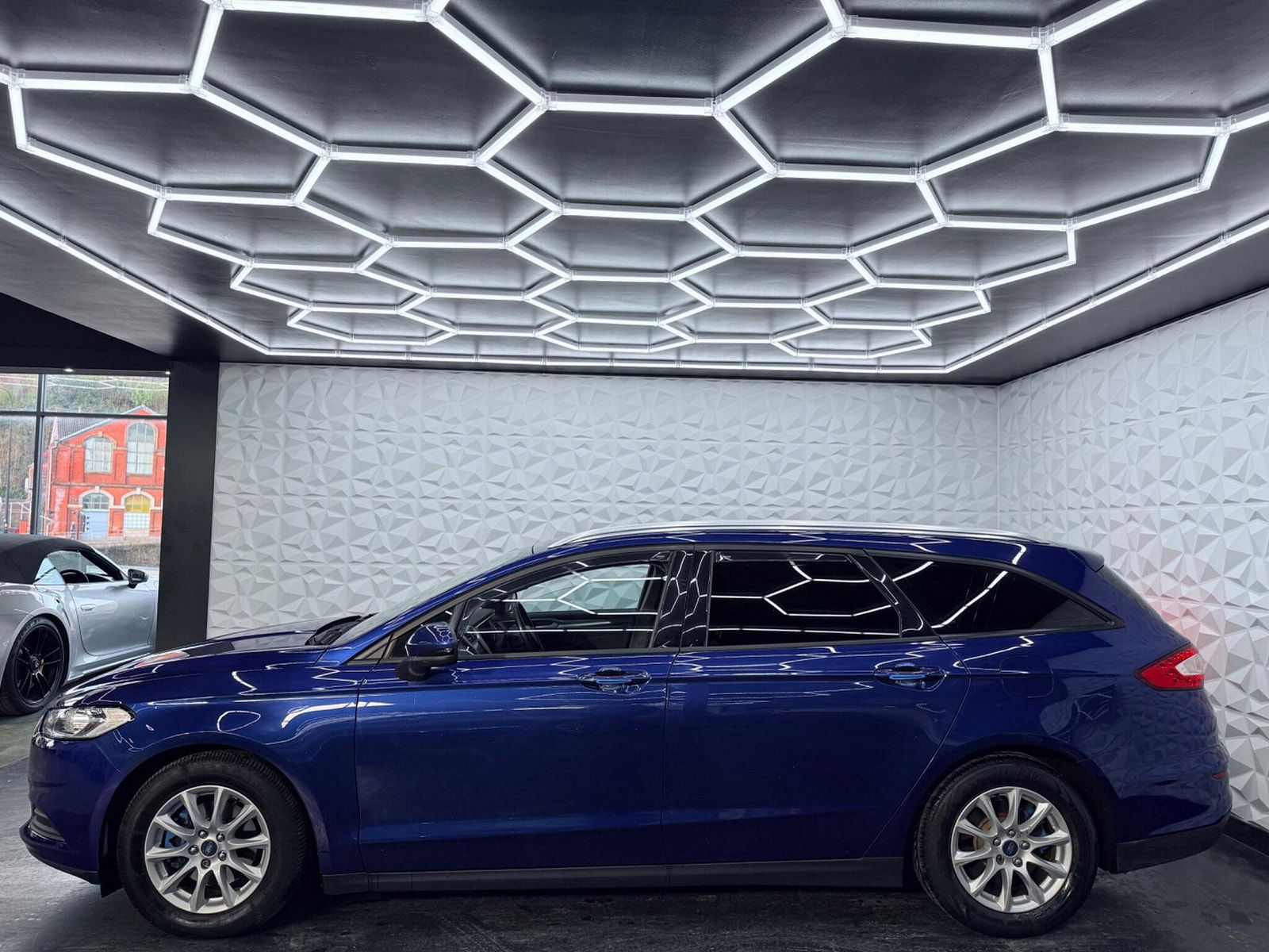 Ford Mondeo 1.5 TDCi ECOnetic Style Euro 6 (s/s) 5dr 5dr Manual 2017