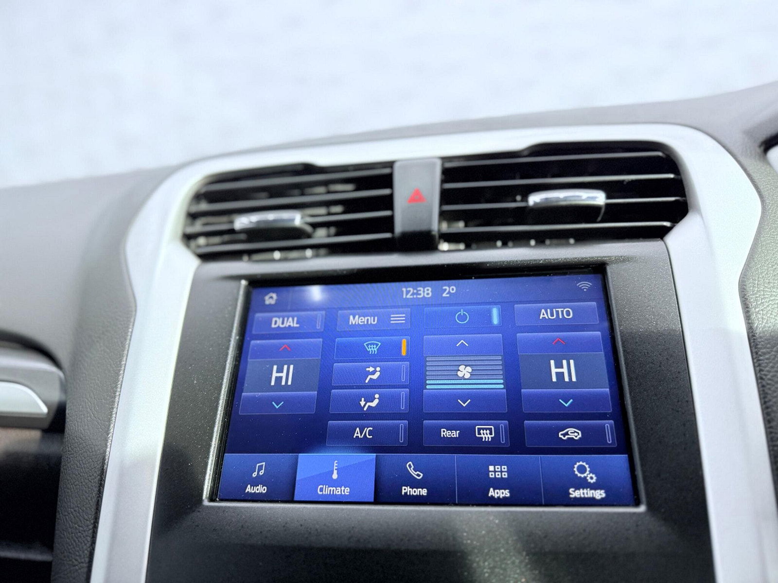 Ford Mondeo 1.5 TDCi ECOnetic Style Euro 6 (s/s) 5dr 5dr Manual 2017