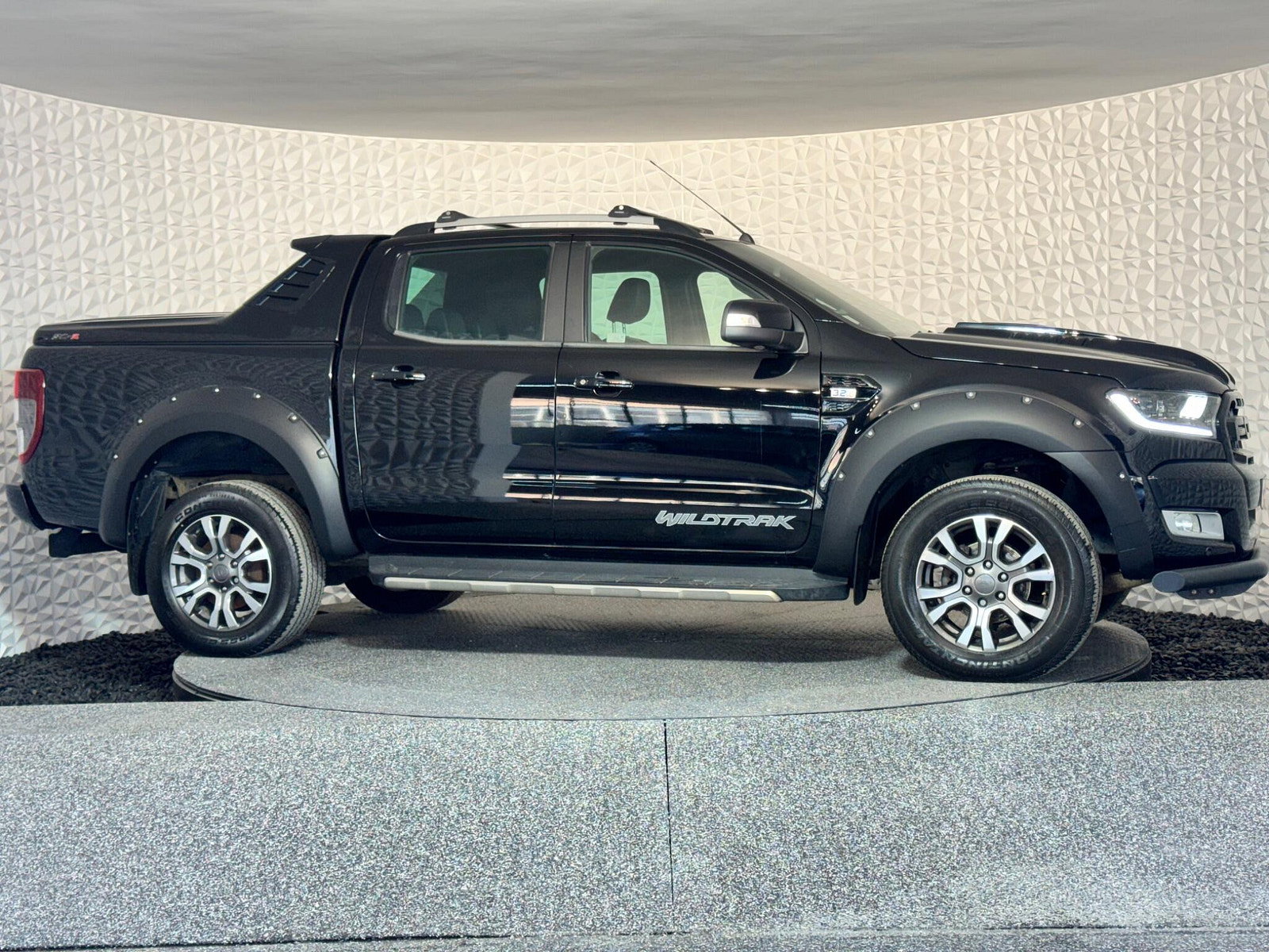 Ford Ranger 3.2 TDCi Wildtrak Auto 4WD Euro 5 4dr 4dr Automatic 2018