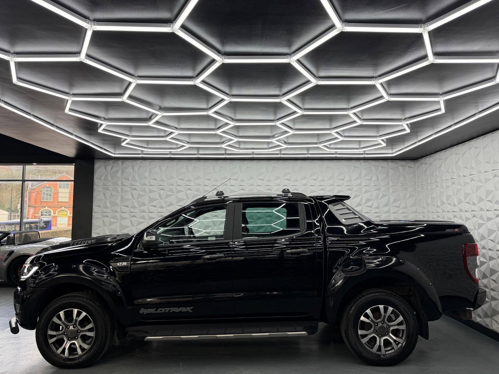 Ford Ranger 3.2 TDCi Wildtrak Auto 4WD Euro 5 4dr 4dr Automatic 2018