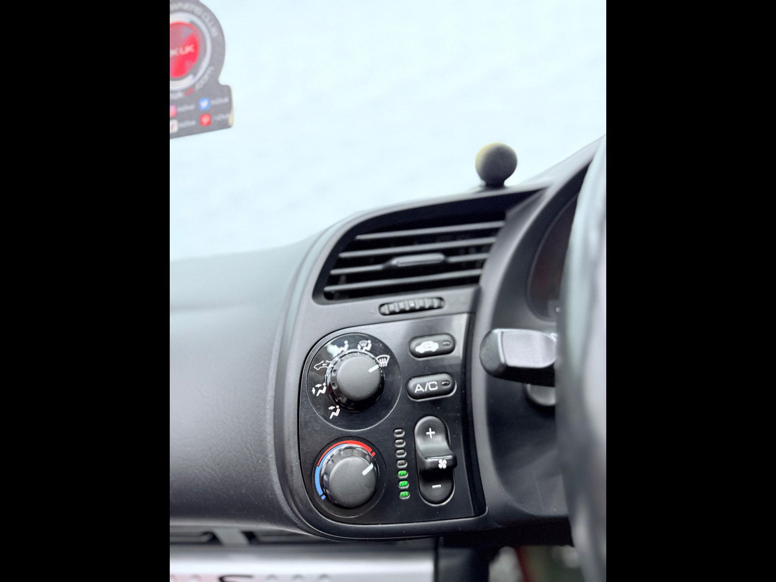 Honda S2000 2.0 i-VTEC Roadster 2dr 2dr Manual 2005