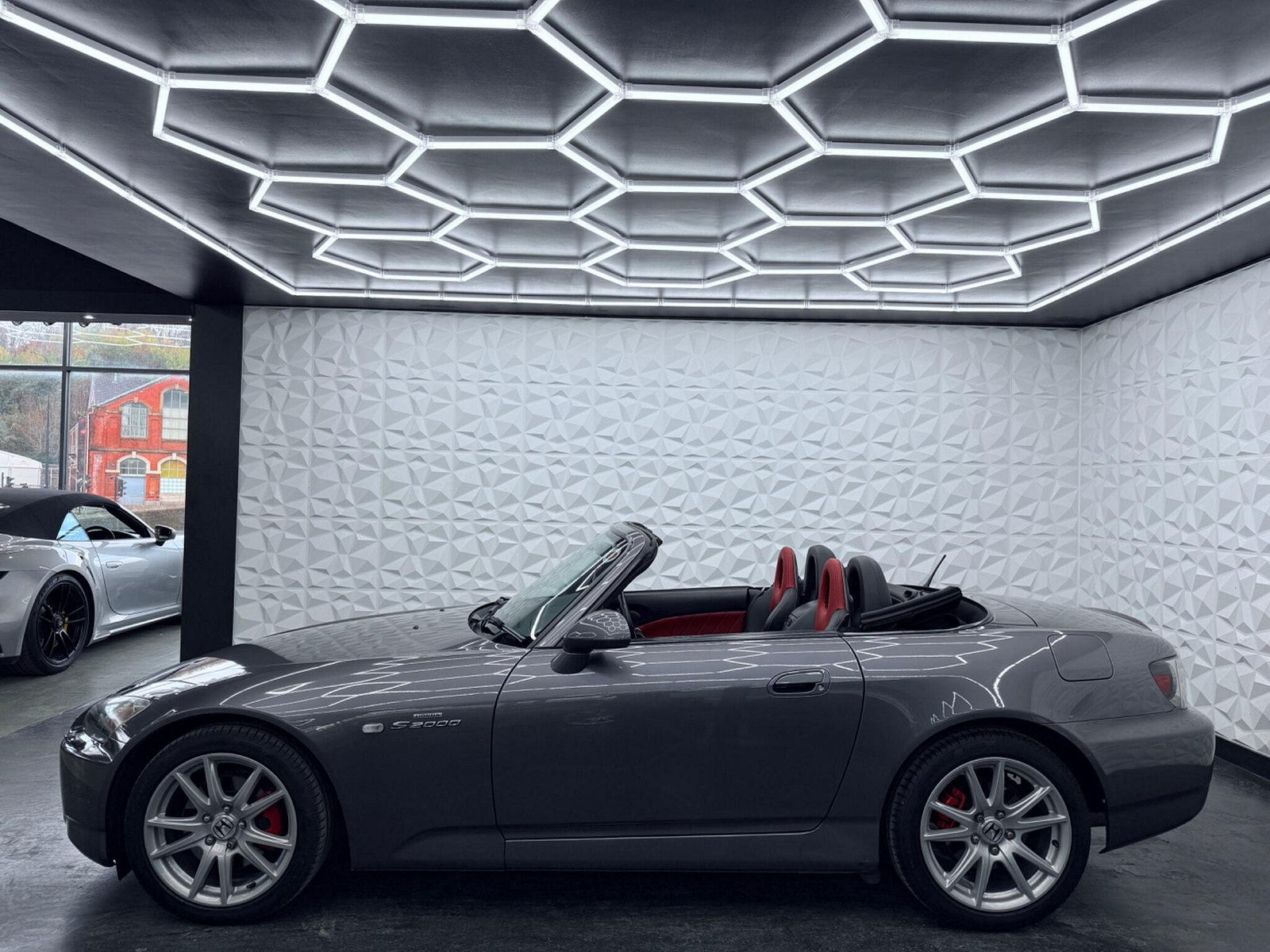 Honda S2000 2.0 i-VTEC Roadster 2dr 2dr Manual 2005