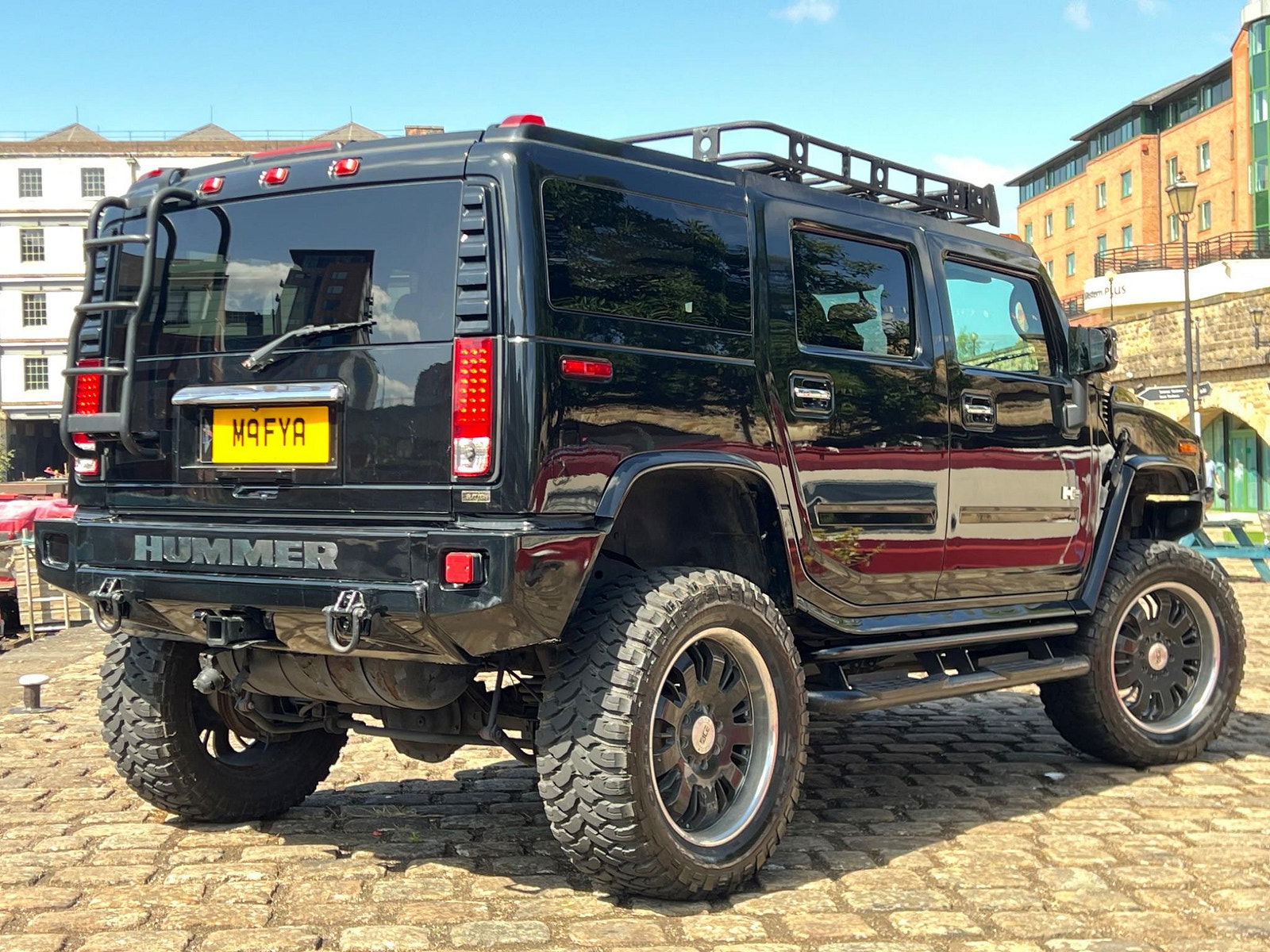 Hummer H2 6.2 V8 Luxury 5dr 5dr Automatic 2014