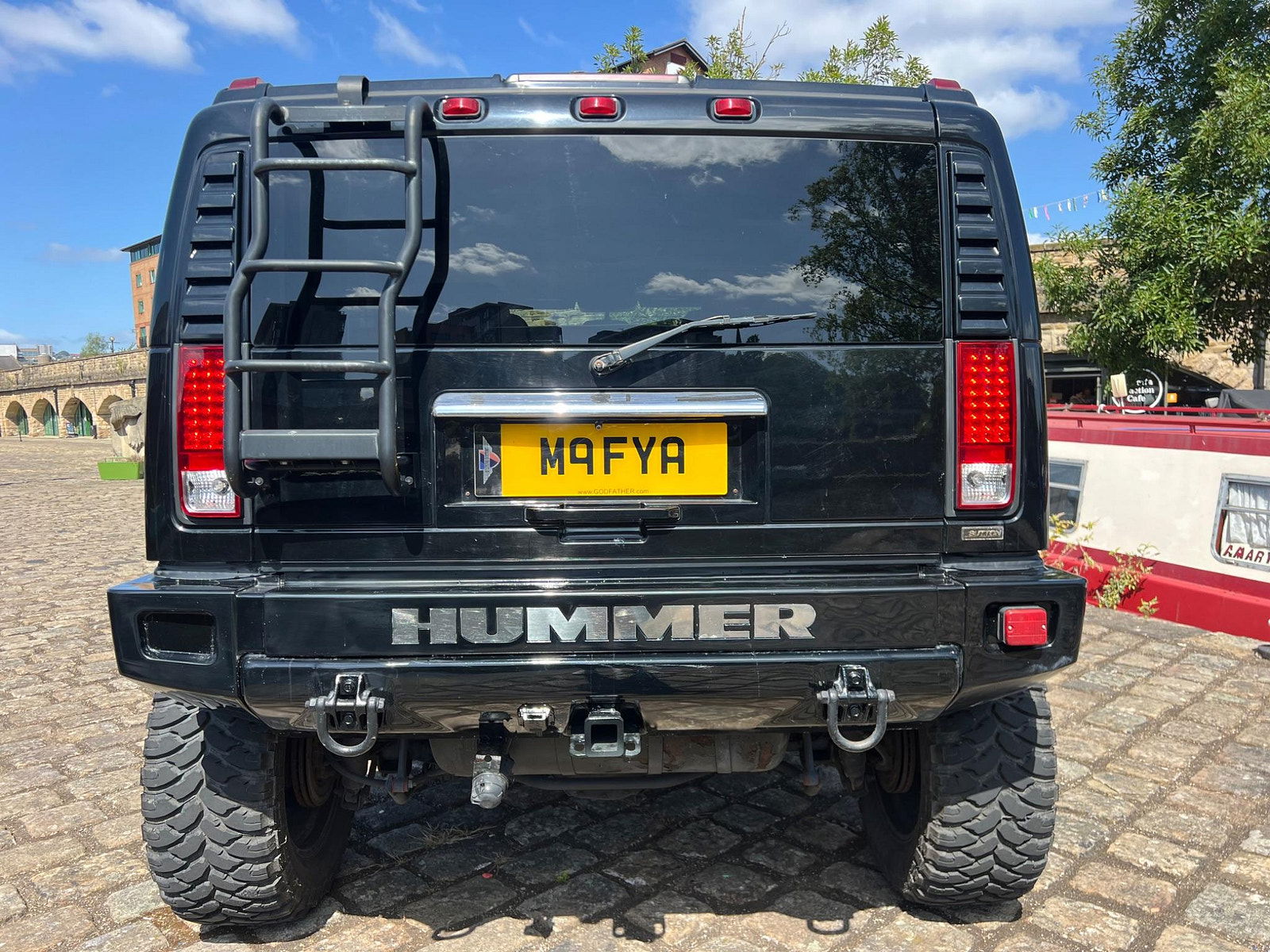 Hummer H2 6.2 V8 Luxury 5dr 5dr Automatic 2014