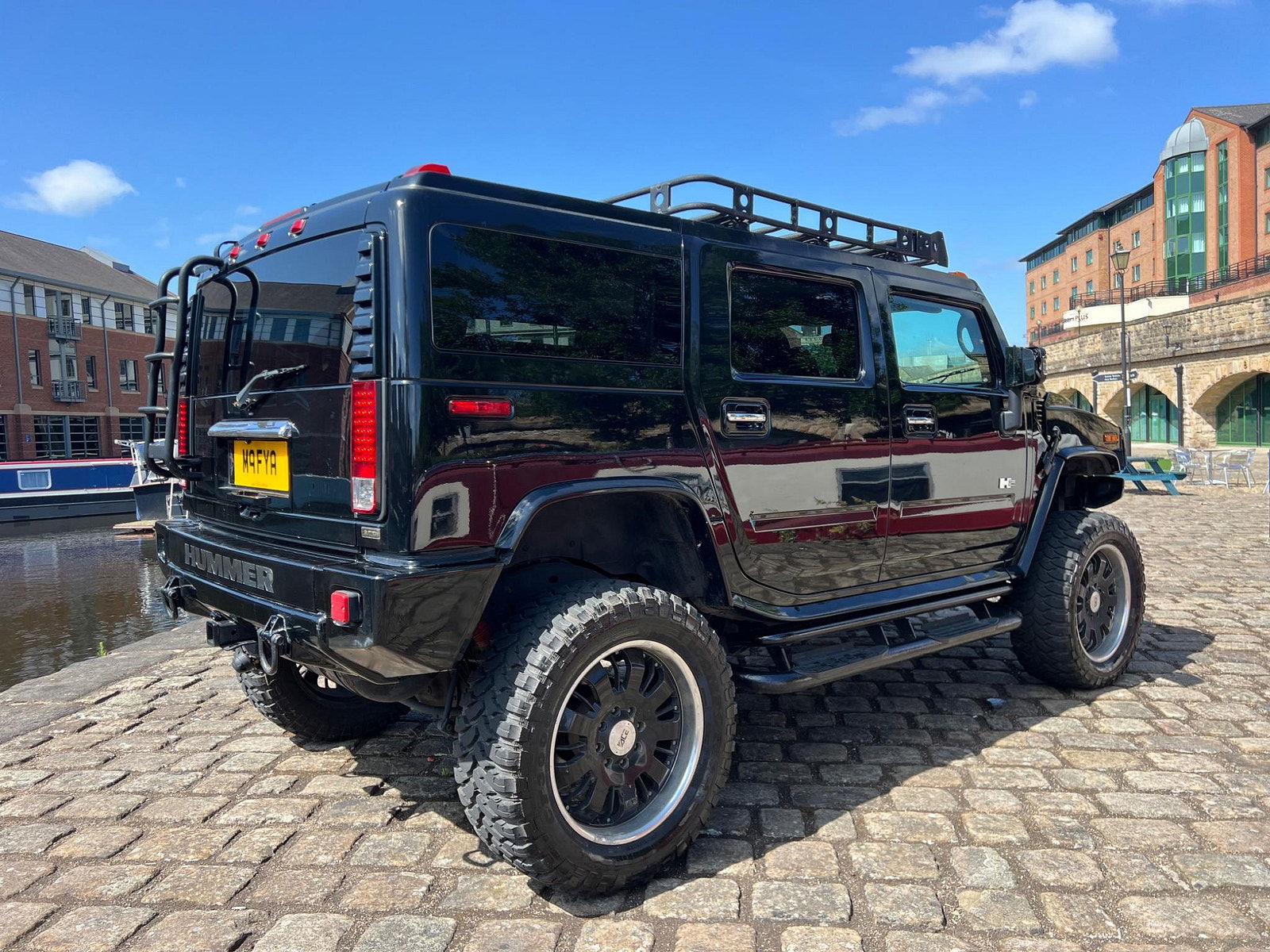 Hummer H2 6.2 V8 Luxury 5dr 5dr Automatic 2014