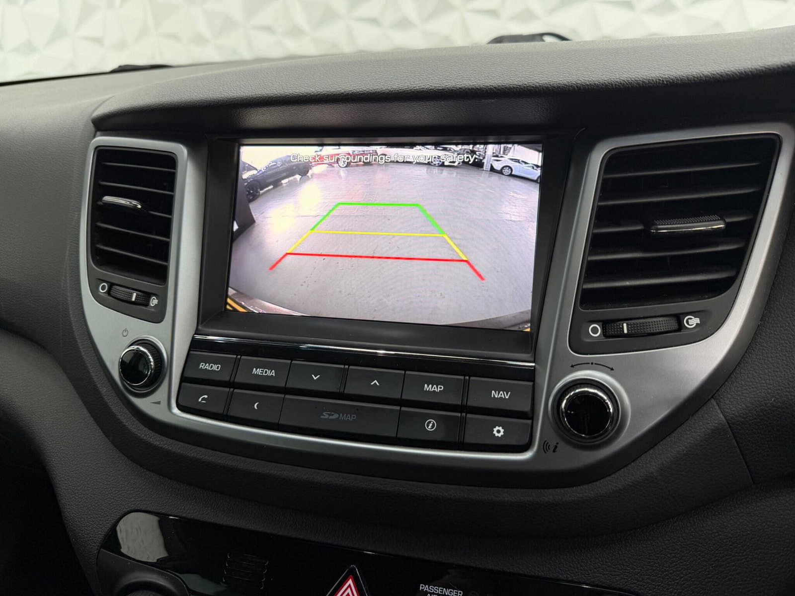 Hyundai Tucson 1.7 CRDi Blue Drive Premium Euro 6 (s/s) 5dr 5dr Manual 2016