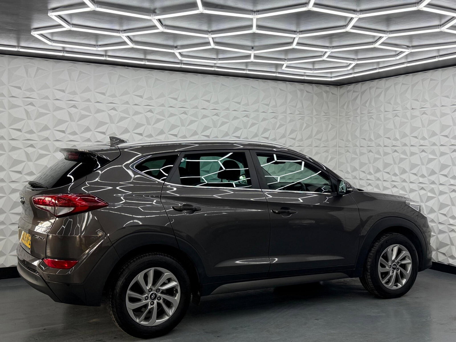 Hyundai Tucson 1.7 CRDi Blue Drive Premium Euro 6 (s/s) 5dr 5dr Manual 2016