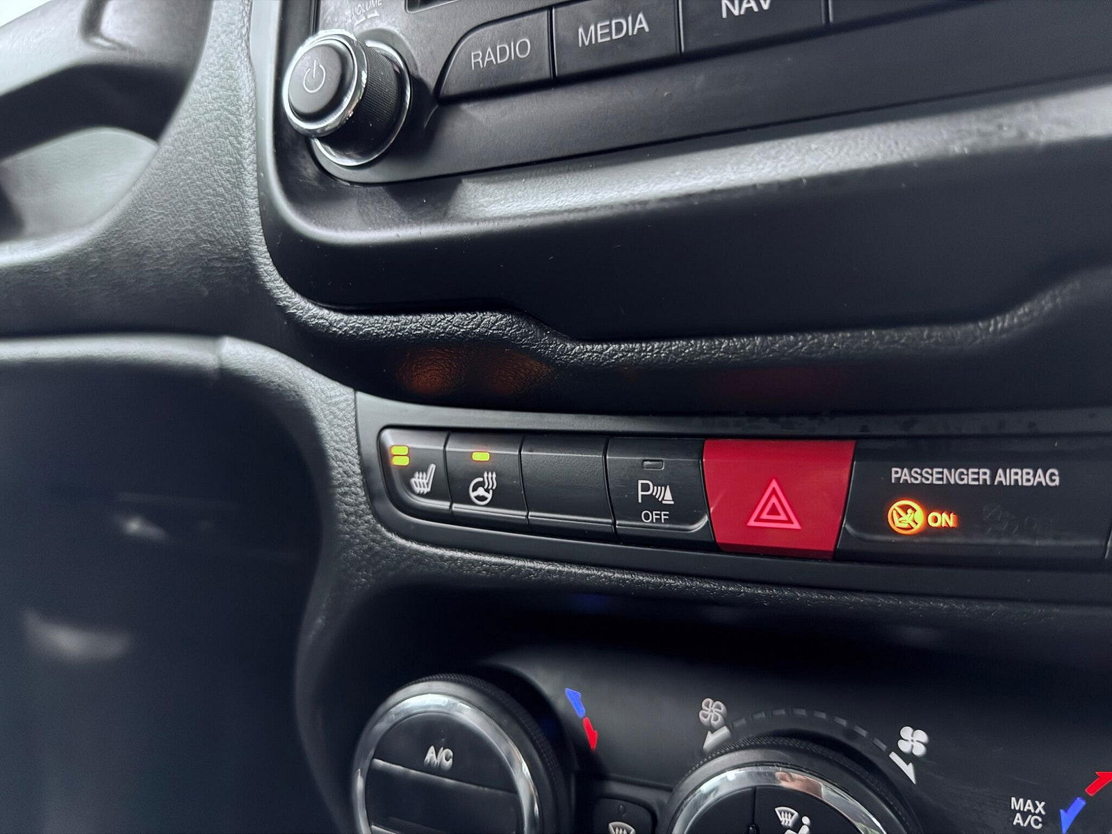 Jeep Renegade 1.4T MultiAirII Limited Euro 6 (s/s) 5dr 5dr Manual 2016