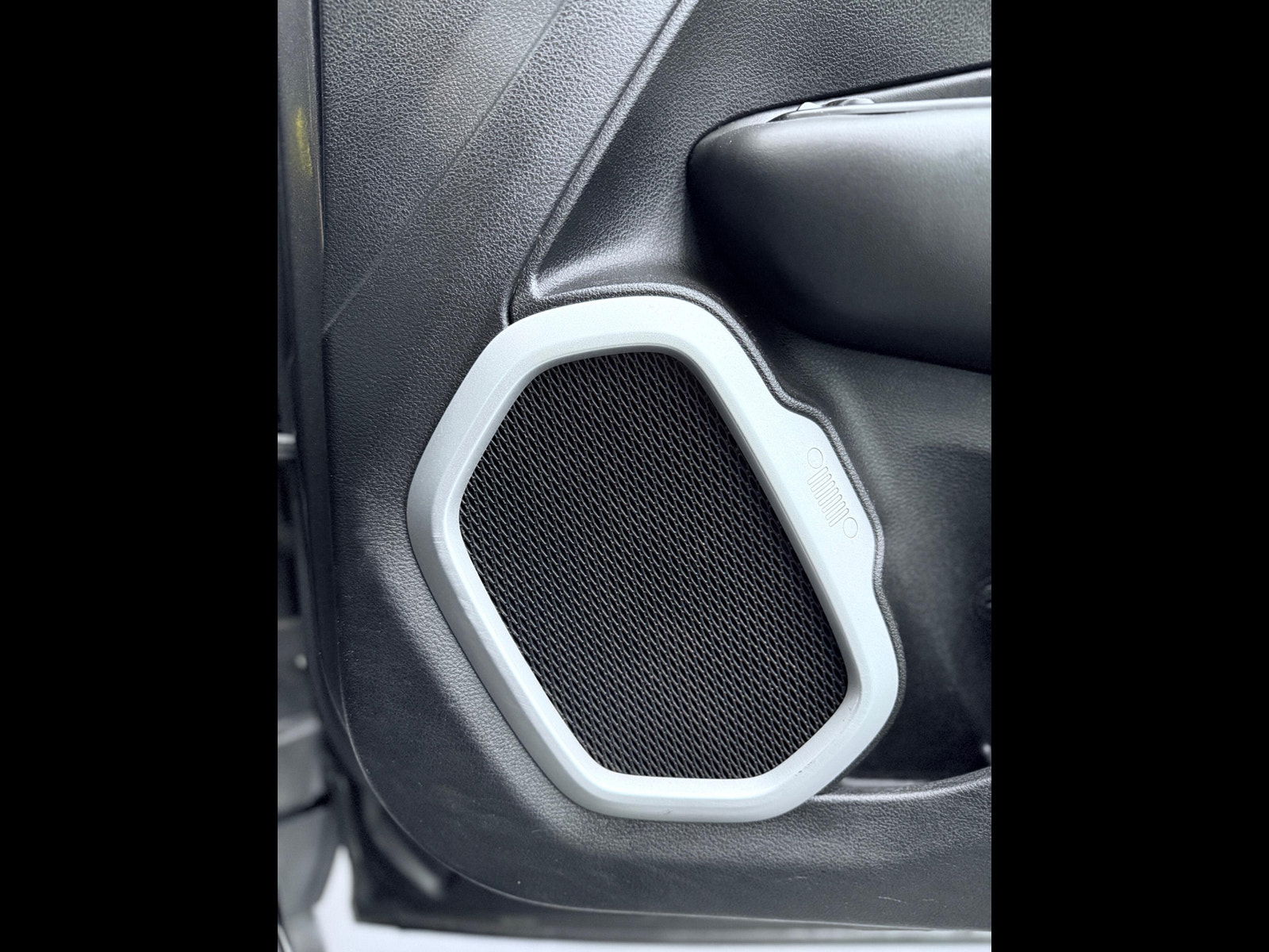 Jeep Renegade 2.0 MultiJetII Limited Auto 4WD Euro 6 (s/s) 5dr 5dr Automatic 2016