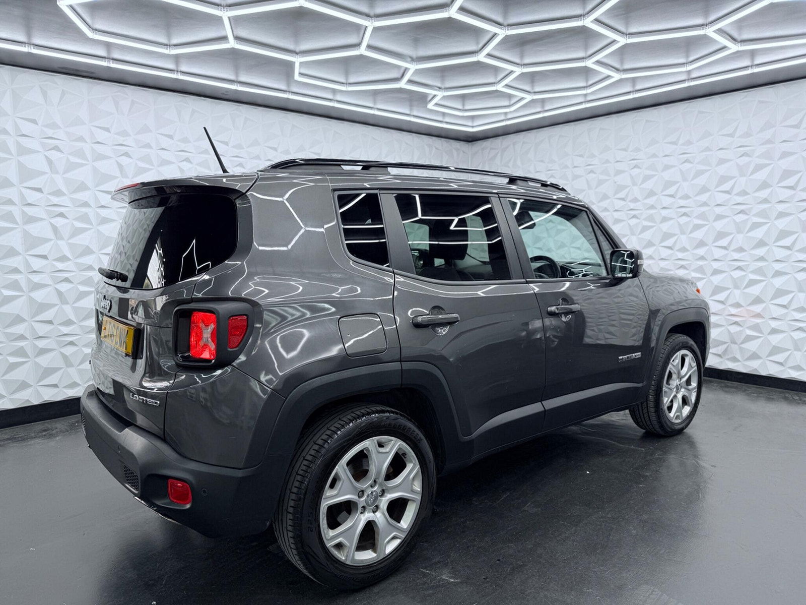 Jeep Renegade 2.0 MultiJetII Limited Auto 4WD Euro 6 (s/s) 5dr 5dr Automatic 2016