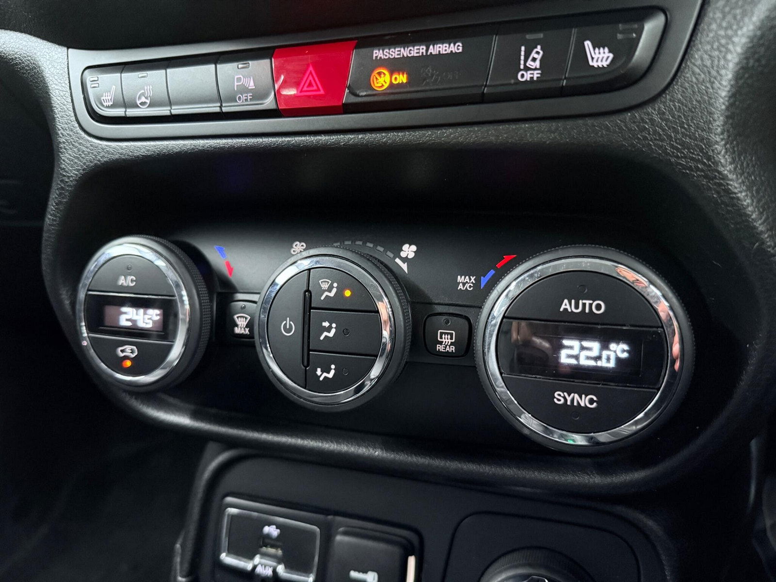 Jeep Renegade 2.0 MultiJetII Limited Auto 4WD Euro 6 (s/s) 5dr 5dr Automatic 2016