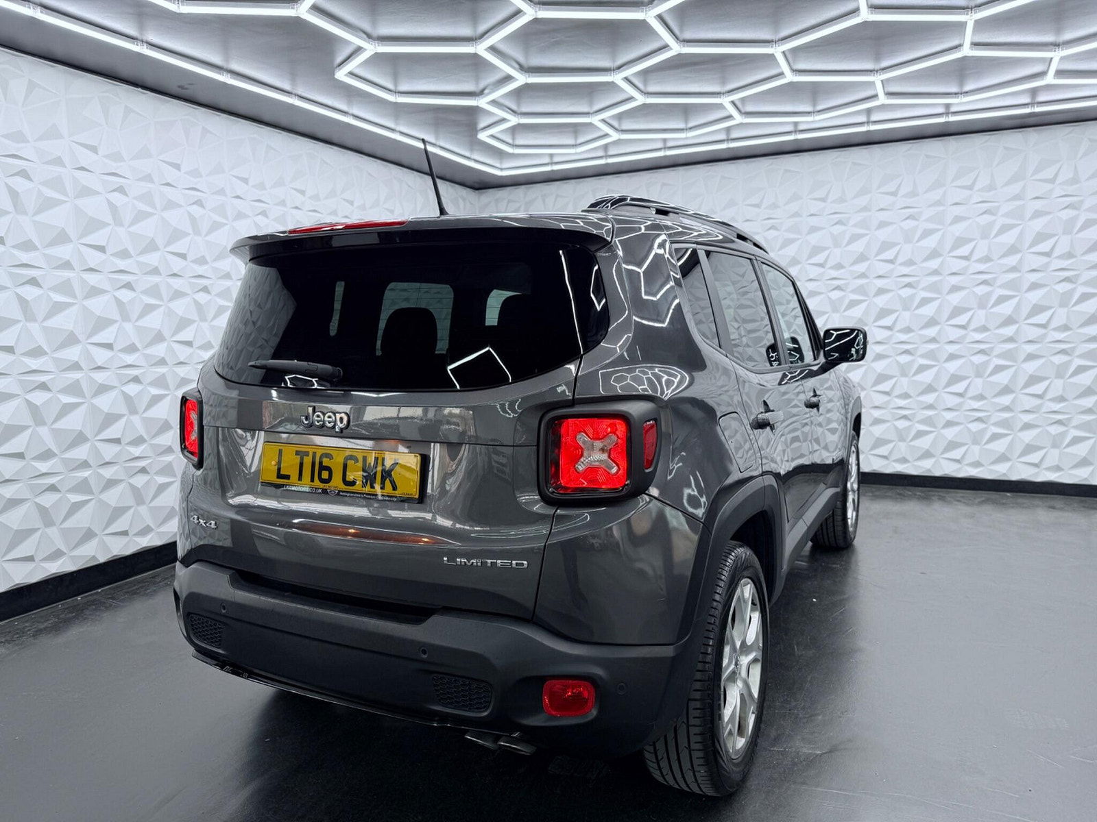 Jeep Renegade 2.0 MultiJetII Limited Auto 4WD Euro 6 (s/s) 5dr 5dr Automatic 2016