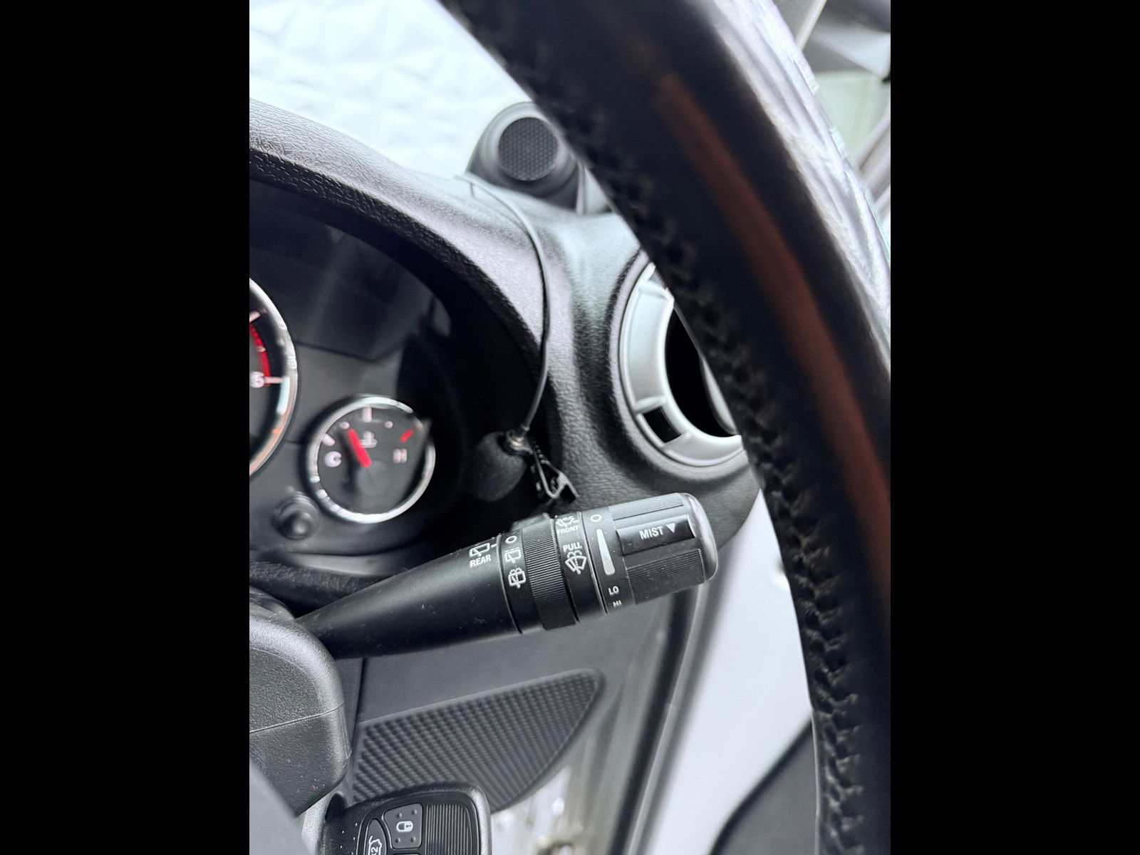 Jeep Wrangler 2.8 CRD Sahara Auto 4WD Euro 5 4dr (4 seat) 4dr Automatic 2011