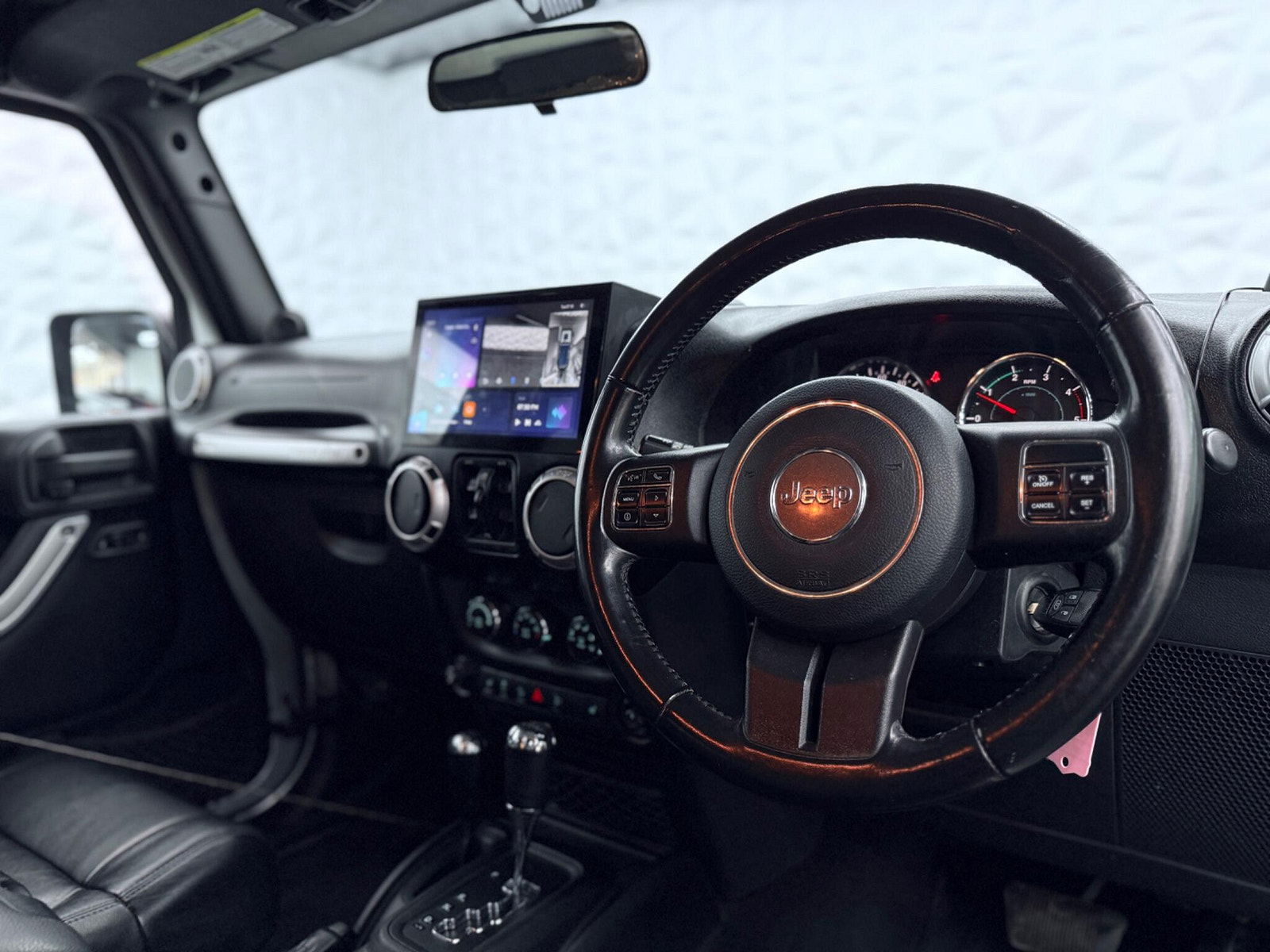 Jeep Wrangler 2.8 CRD Sahara Auto 4WD Euro 5 4dr (4 seat) 4dr Automatic 2011