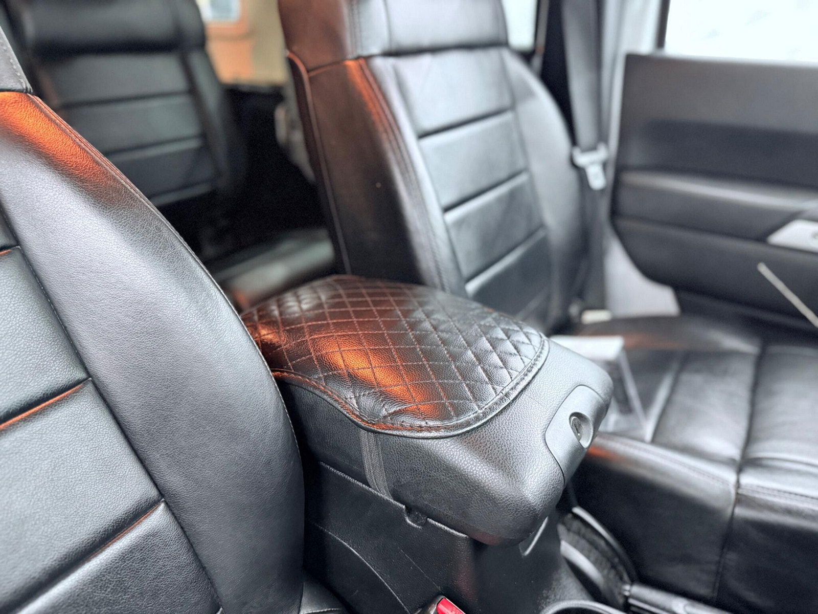 Jeep Wrangler 2.8 CRD Sahara Auto 4WD Euro 5 4dr (4 seat) 4dr Automatic 2011