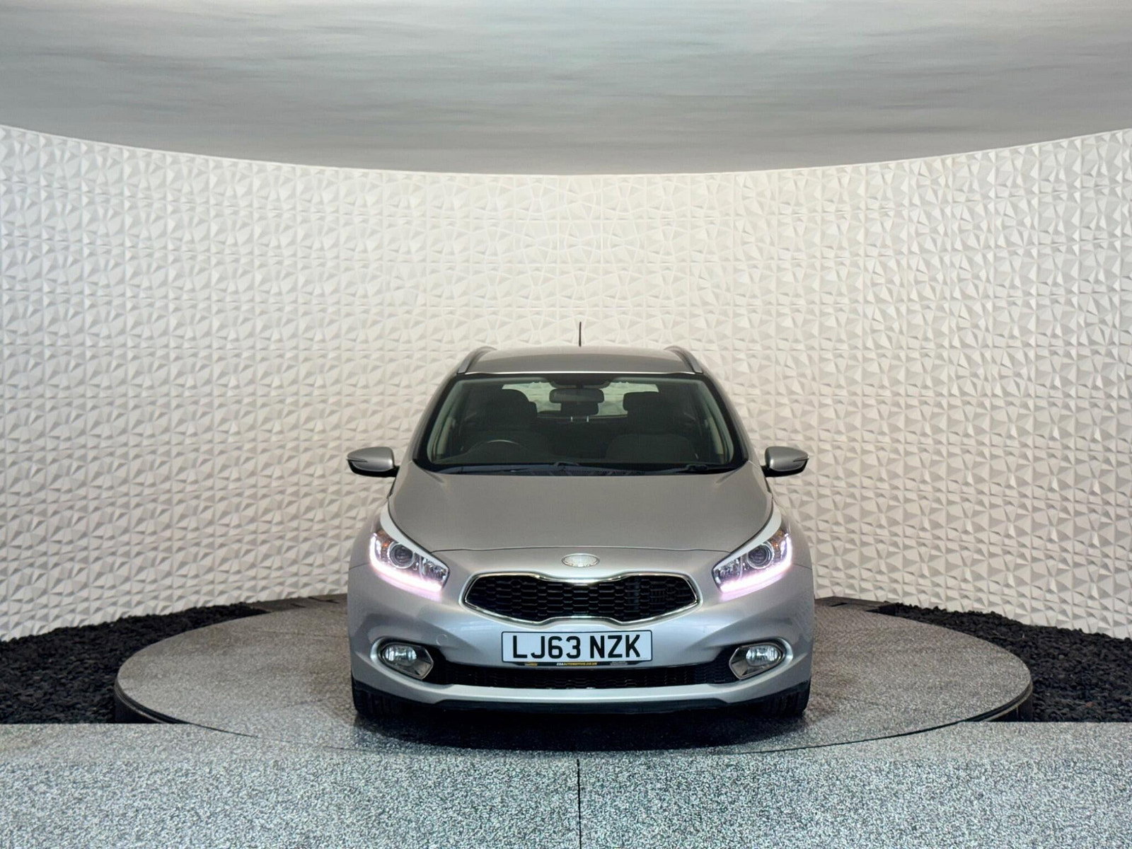 Kia Ceed 1.6 CRDi 2 Sportswagon Auto Euro 5 5dr 5dr Automatic 2013