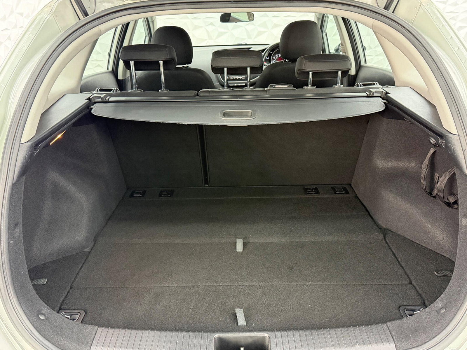 Kia Ceed 1.6 CRDi 2 Sportswagon Auto Euro 5 5dr 5dr Automatic 2013