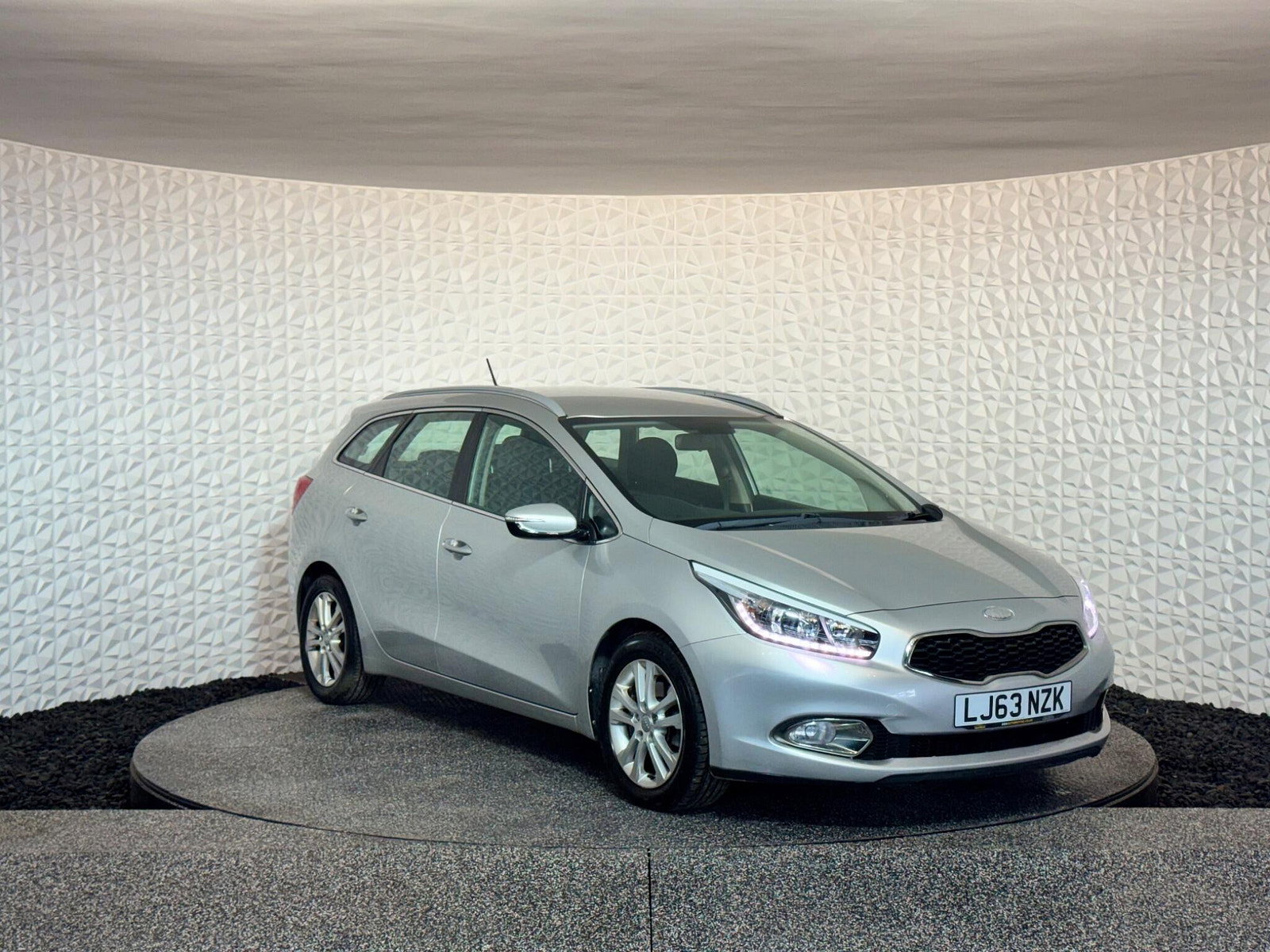 Kia Ceed 1.6 CRDi 2 Sportswagon Auto Euro 5 5dr 5dr Automatic 2013