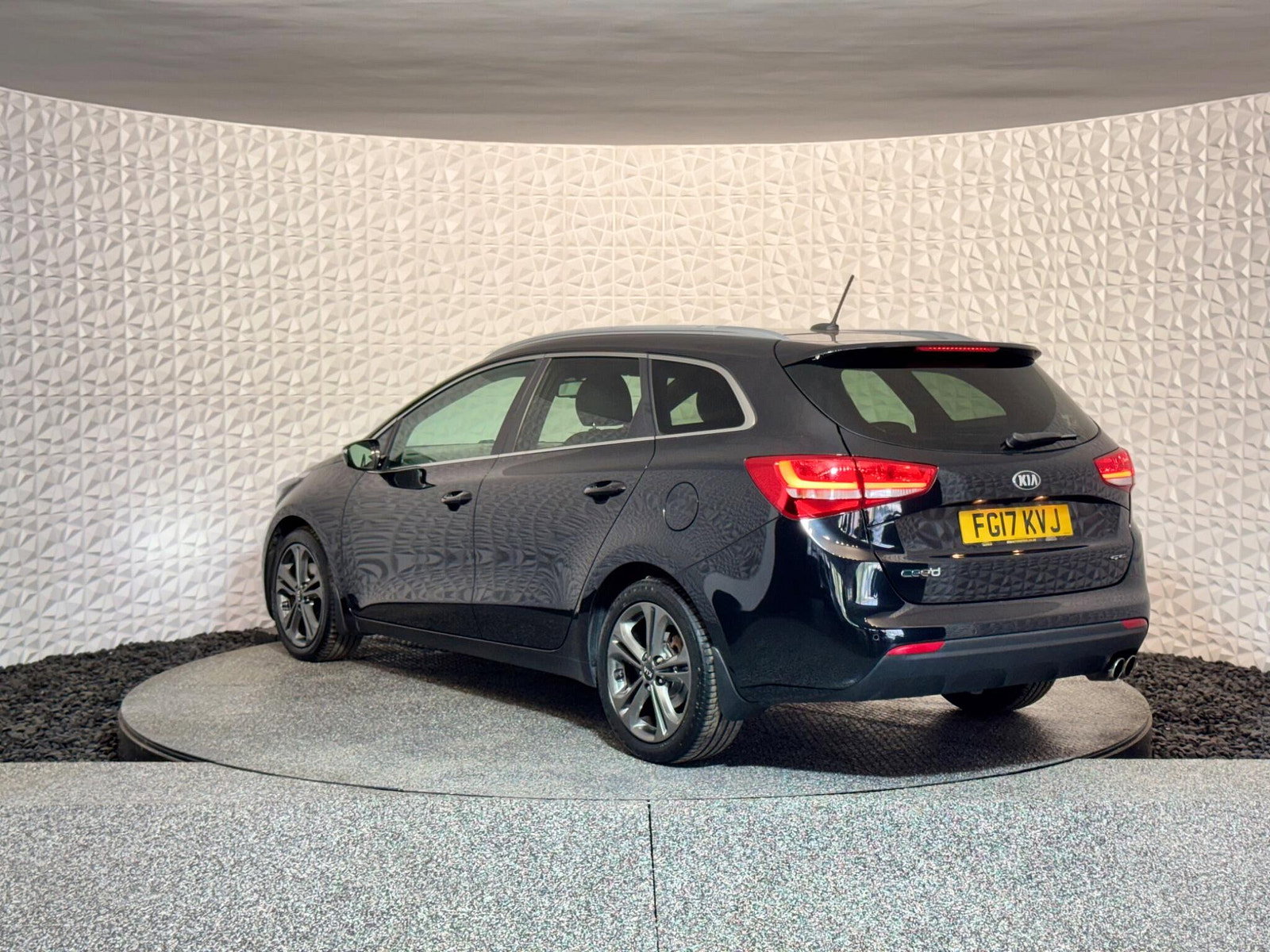 Kia Ceed 1.6 CRDi GT-Line Sportswagon Euro 6 (s/s) 5dr 5dr Manual 2017