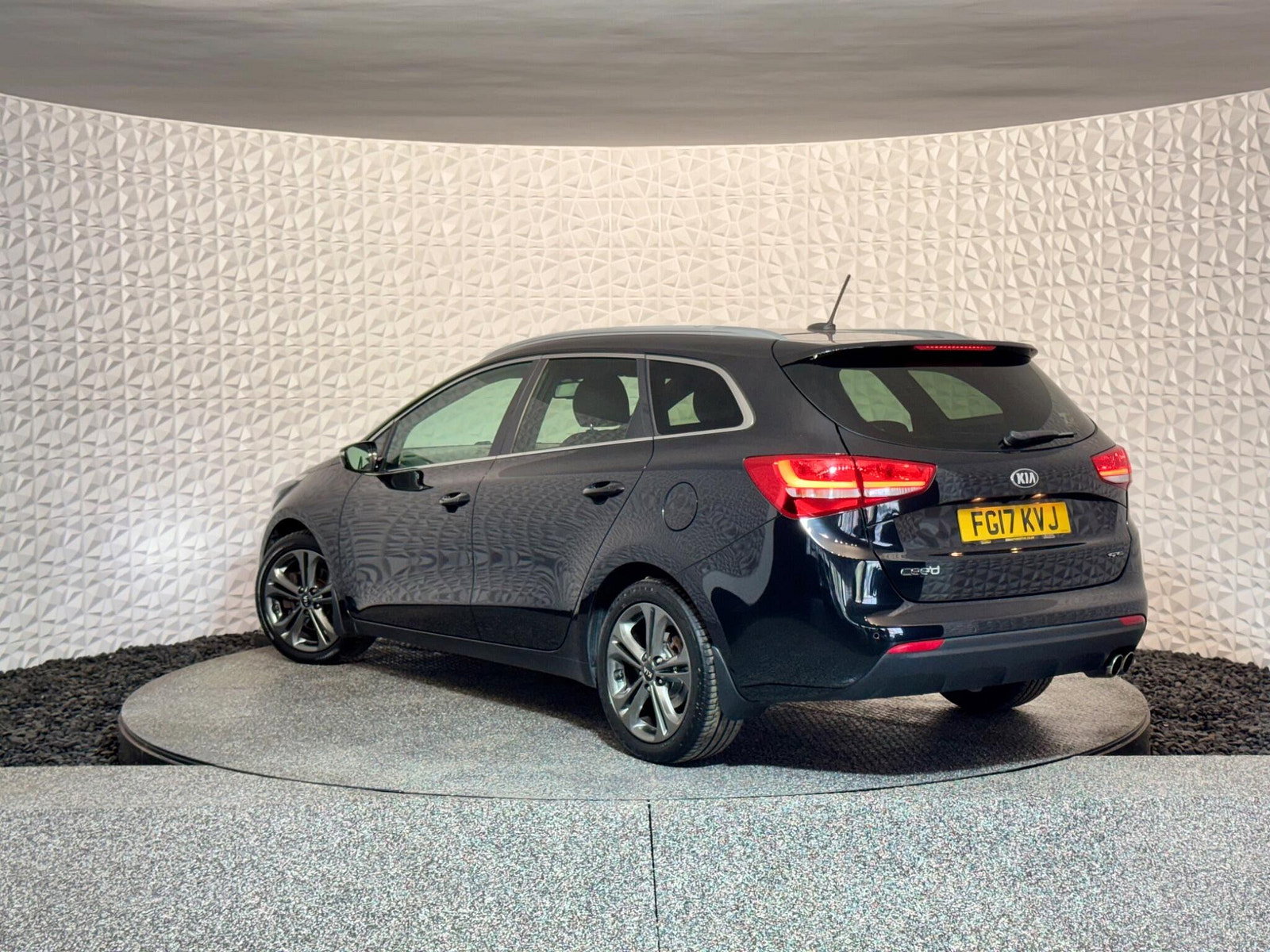 Kia Ceed 1.6 CRDi GT-Line Sportswagon Euro 6 (s/s) 5dr 5dr Manual 2017