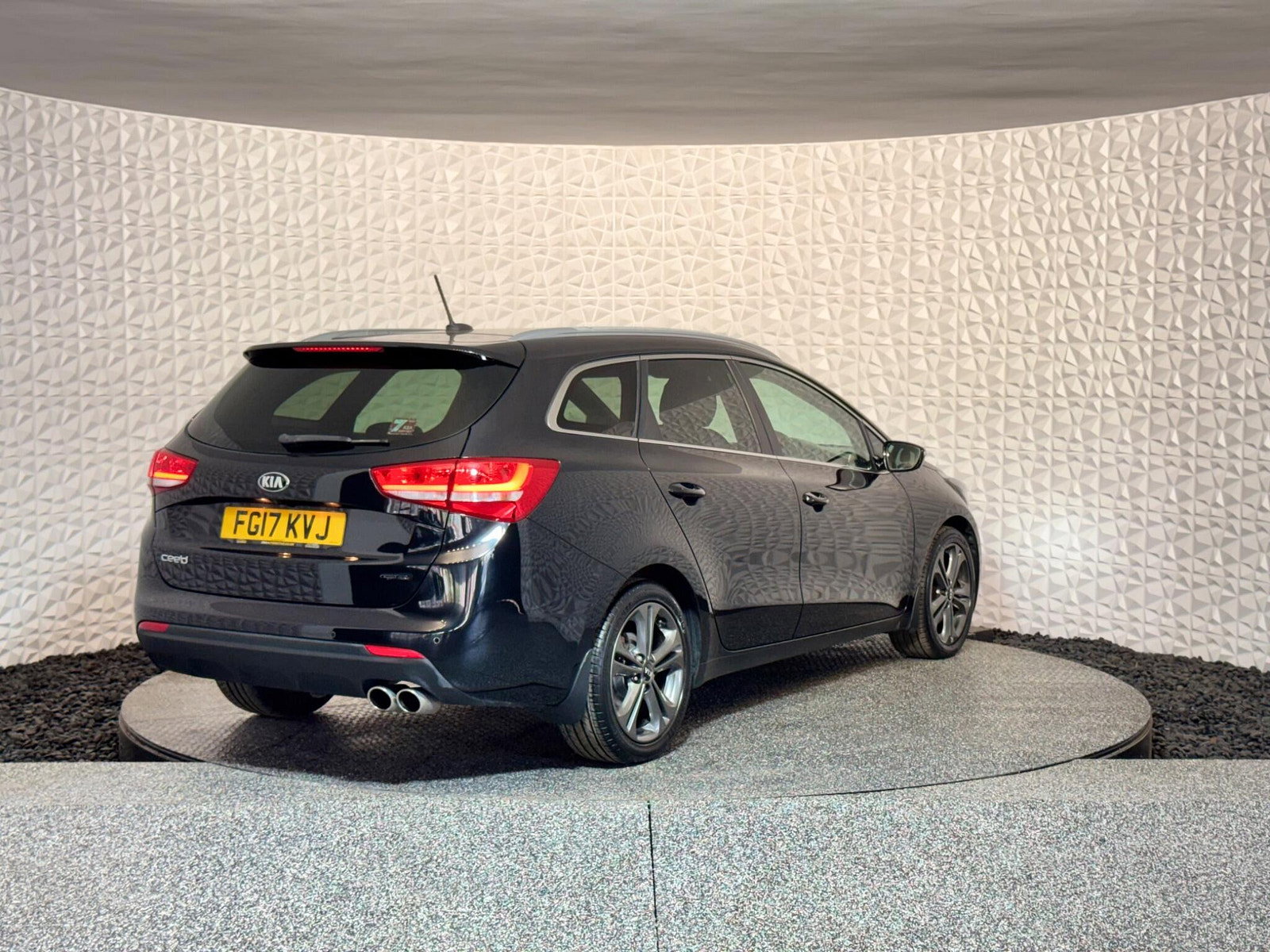 Kia Ceed 1.6 CRDi GT-Line Sportswagon Euro 6 (s/s) 5dr 5dr Manual 2017