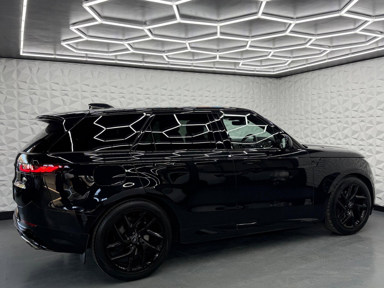 Land Rover Range Rover Sport 3.0 P400 MHEV Dynamic SE Auto 4WD Euro 6 (s/s) 5dr 5dr Automatic 2022