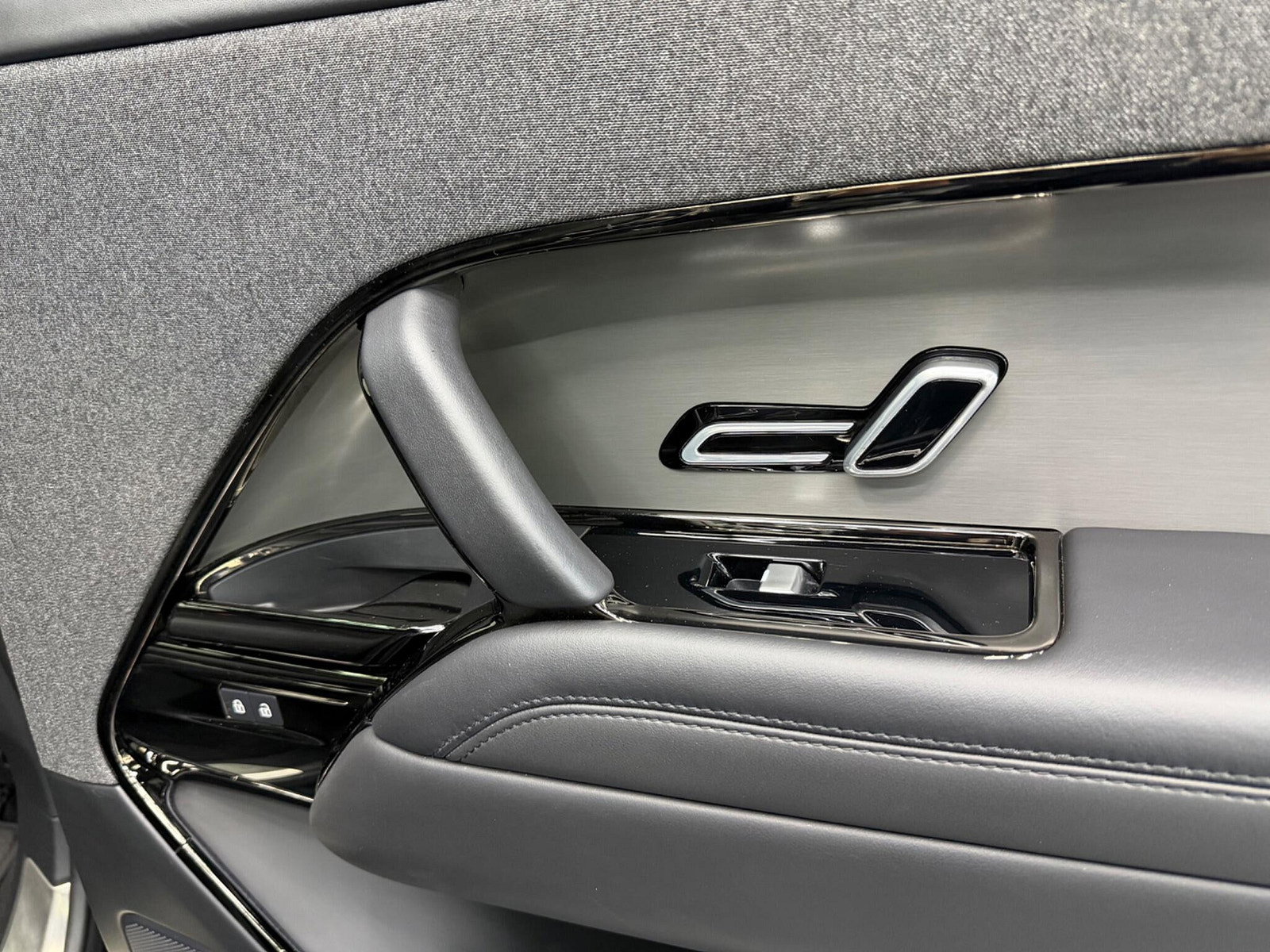 Land Rover Range Rover Sport 3.0 P400 MHEV Dynamic SE Auto 4WD Euro 6 (s/s) 5dr 5dr Automatic 2022