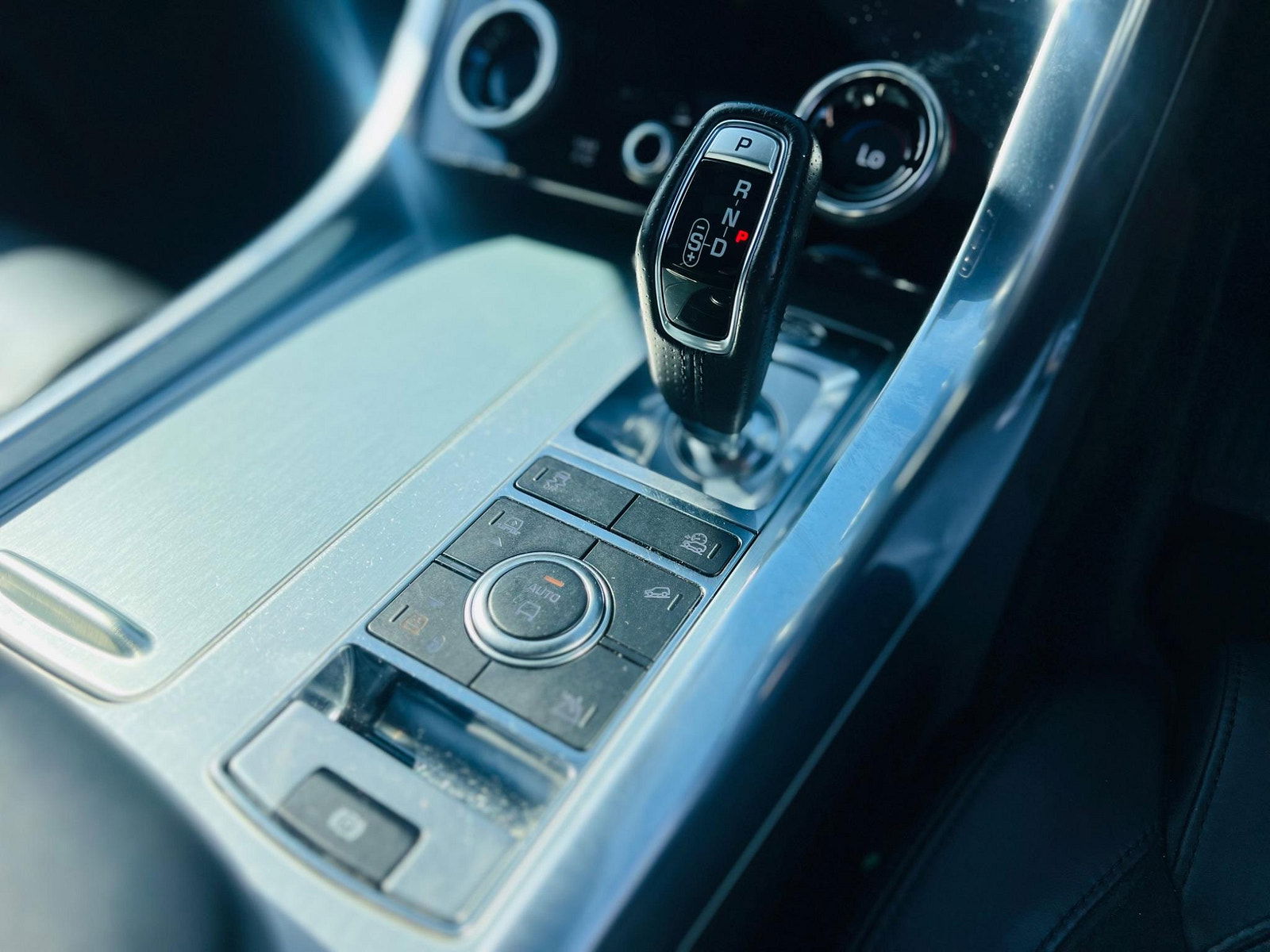 Land Rover Range Rover Sport 5.0 P575 V8 SVR Auto 4WD Euro 6 (s/s) 5dr 5dr Automatic 2018