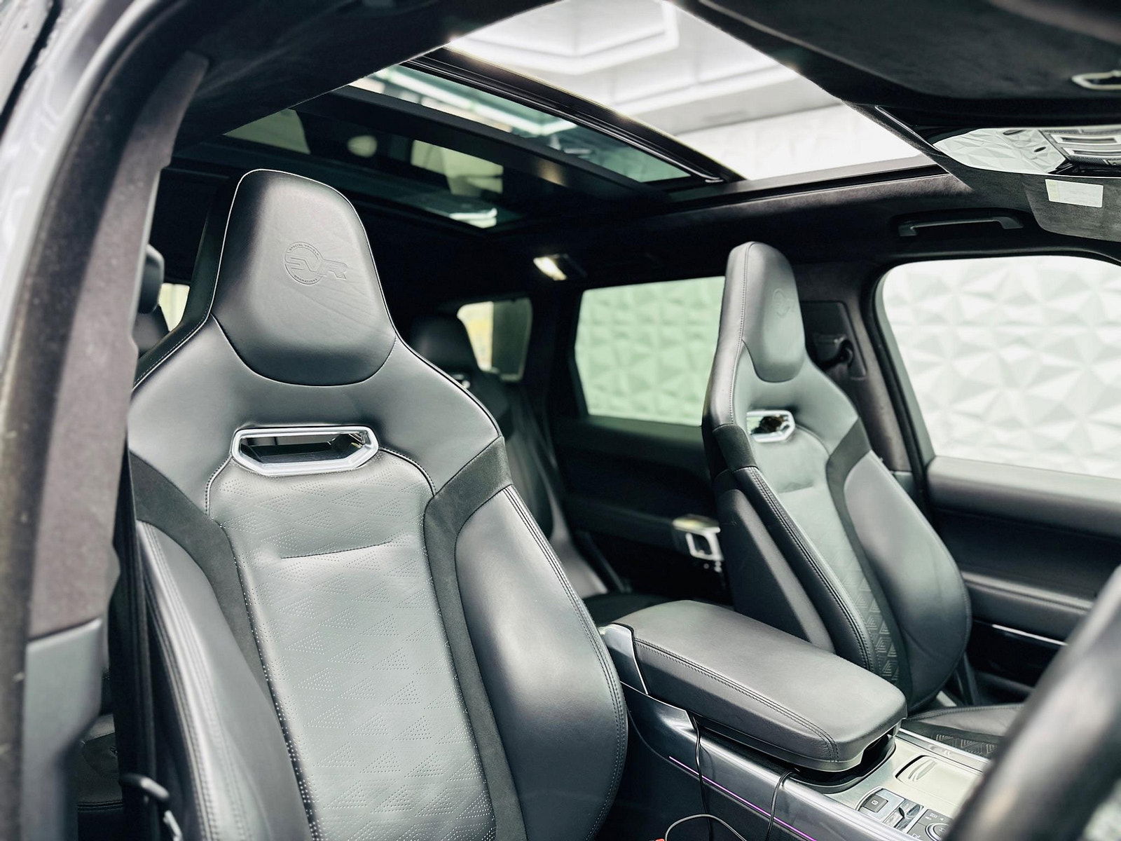 Land Rover Range Rover Sport 5.0 P575 V8 SVR Auto 4WD Euro 6 (s/s) 5dr 5dr Automatic 2018