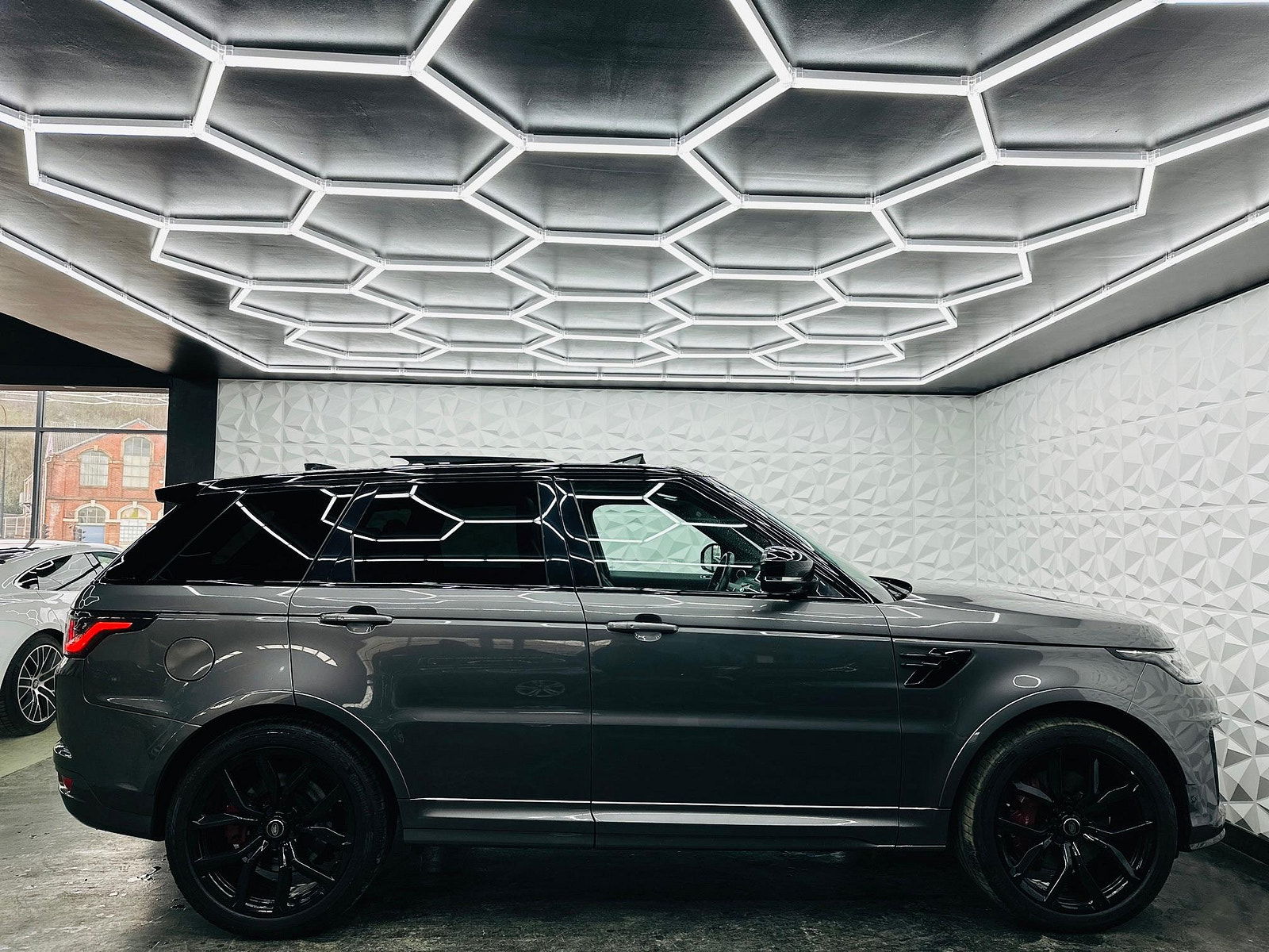 Land Rover Range Rover Sport 5.0 P575 V8 SVR Auto 4WD Euro 6 (s/s) 5dr 5dr Automatic 2018