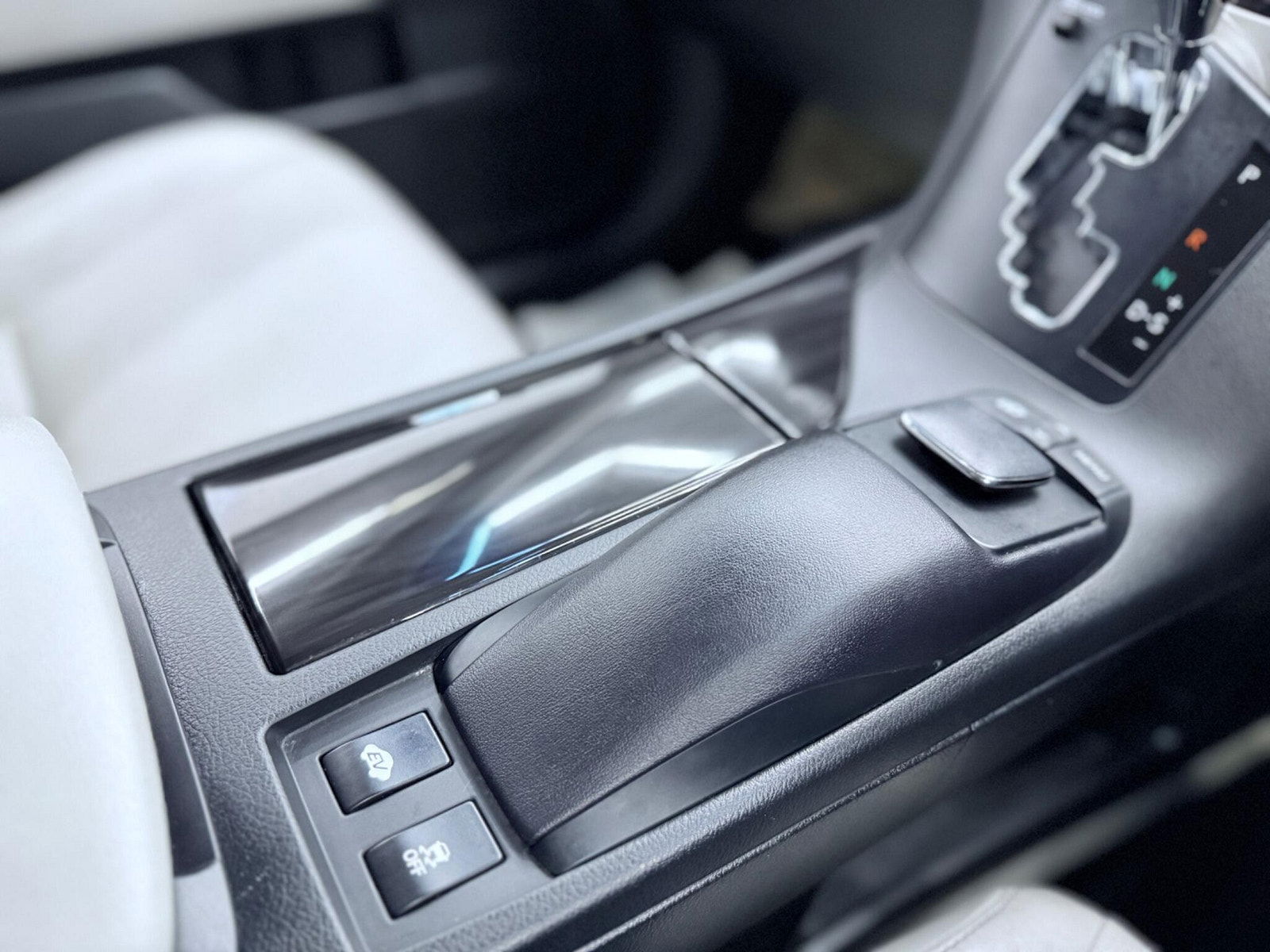 Lexus RX 3.5 450h V6 Advance CVT 4WD Euro 5 (s/s) 5dr (Pan Roof) 5dr Automatic 2014