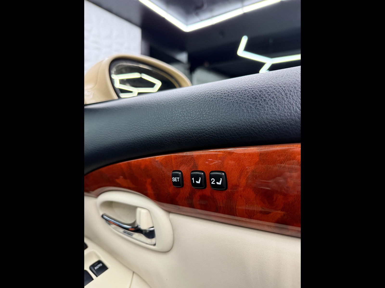 Lexus Sc 4.3 430 2dr 2dr Automatic 2007