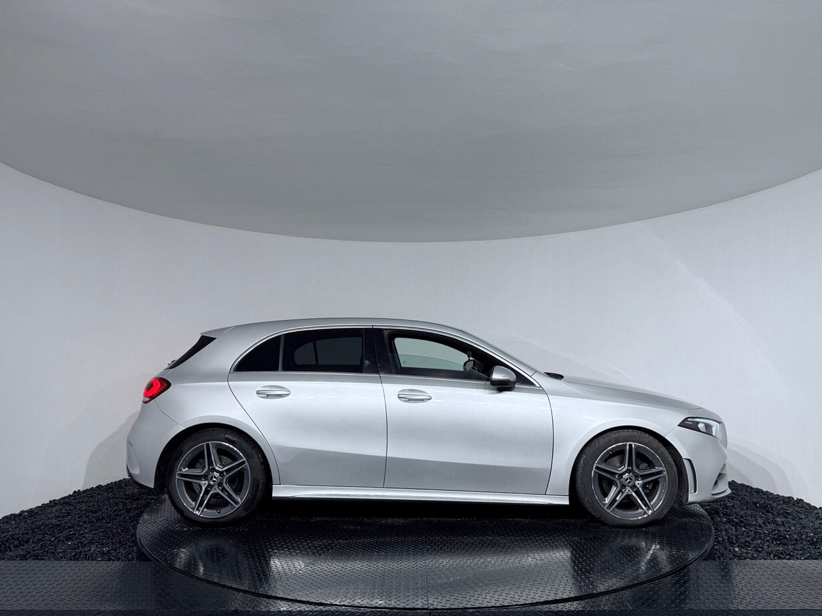 Mercedes-Benz A Class 1.5 A180d AMG Line 7G-DCT Euro 6 (s/s) 5dr 5dr Automatic 2019