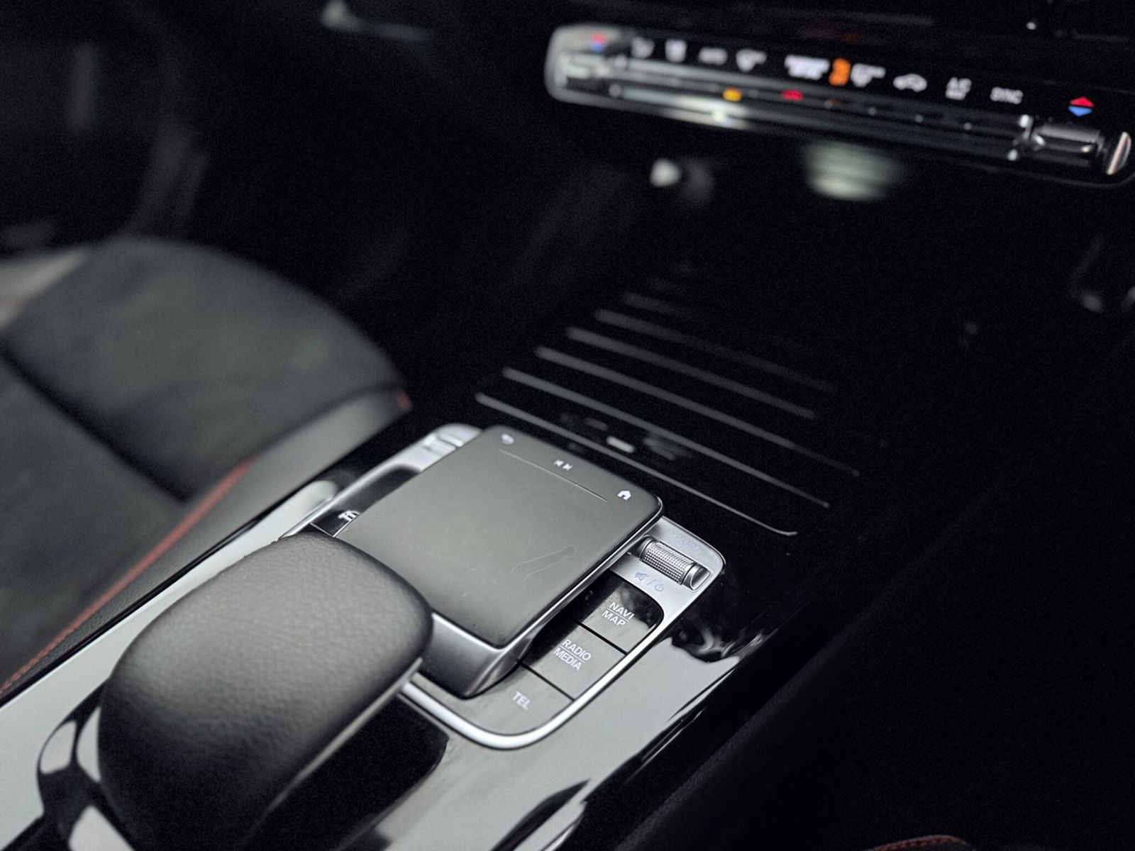 Mercedes-Benz A Class 1.5 A180d AMG Line 7G-DCT Euro 6 (s/s) 5dr 5dr Automatic 2019