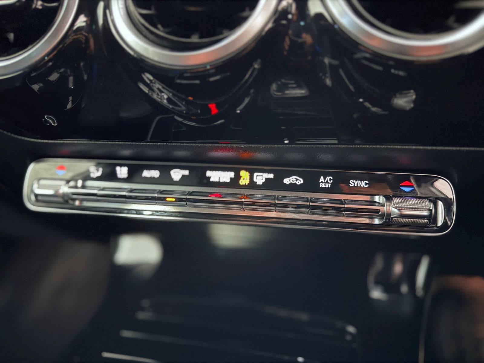 Mercedes-Benz A Class 1.5 A180d AMG Line 7G-DCT Euro 6 (s/s) 5dr 5dr Automatic 2019