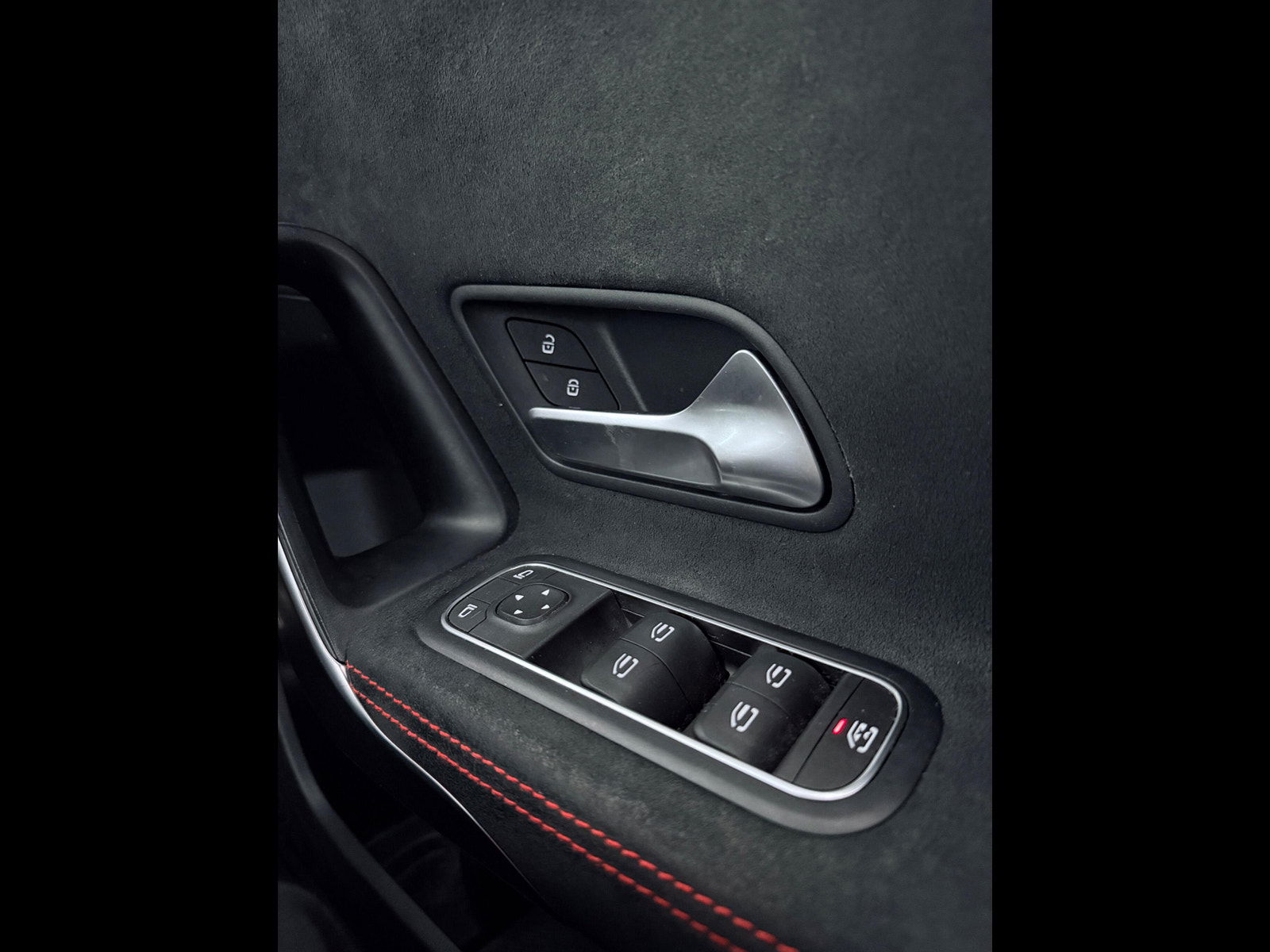 Mercedes-Benz A Class 1.5 A180d AMG Line 7G-DCT Euro 6 (s/s) 5dr 5dr Automatic 2019