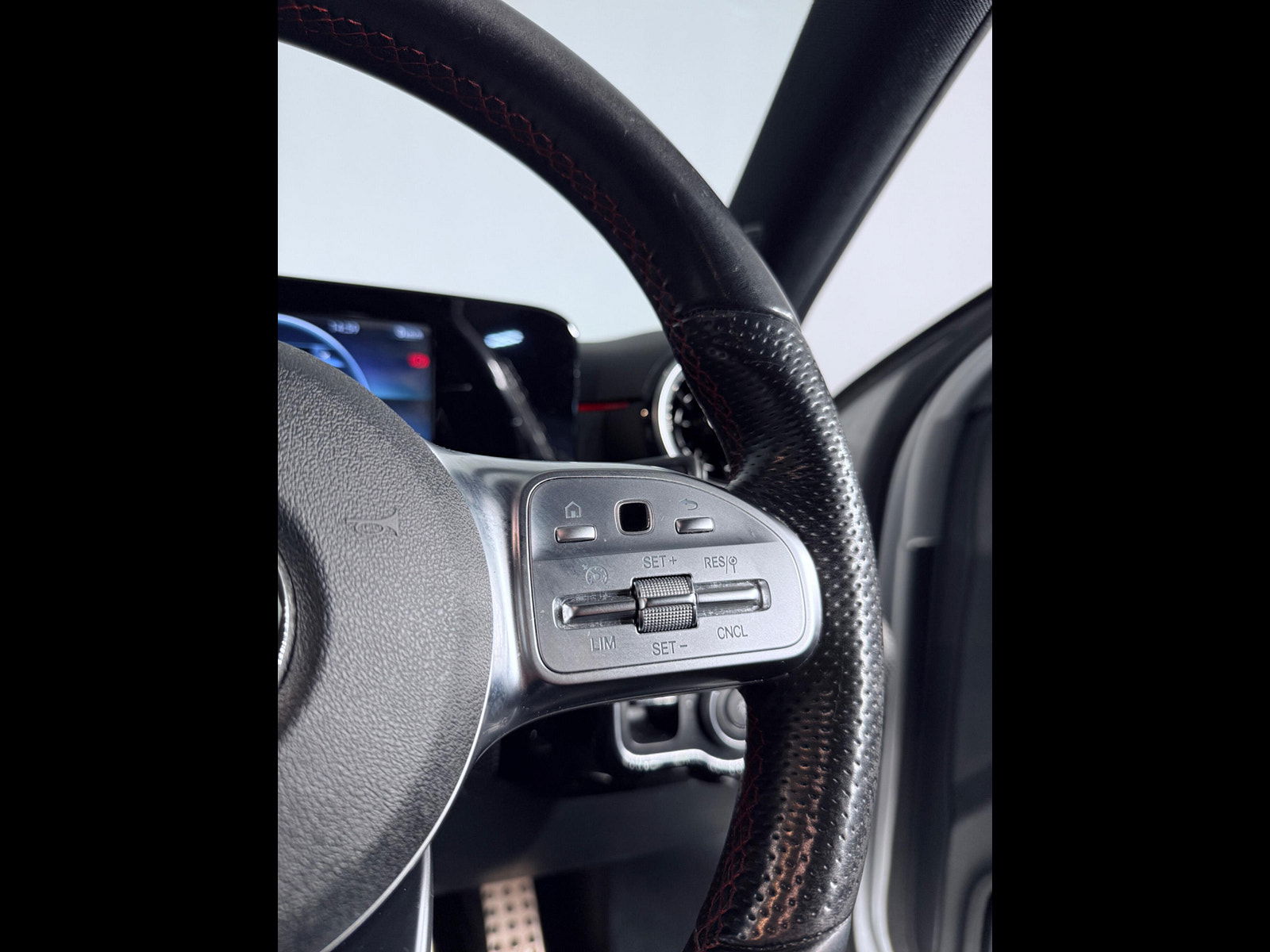 Mercedes-Benz A Class 1.5 A180d AMG Line 7G-DCT Euro 6 (s/s) 5dr 5dr Automatic 2019