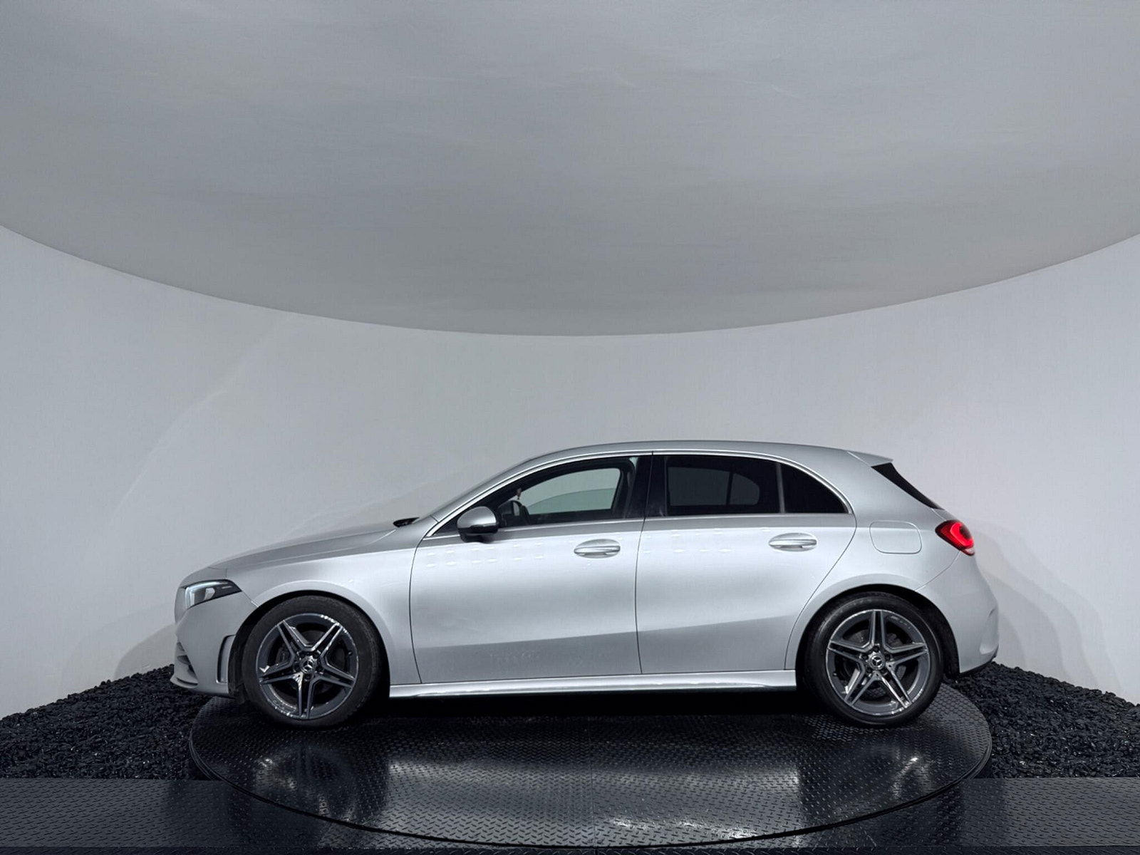 Mercedes-Benz A Class 1.5 A180d AMG Line 7G-DCT Euro 6 (s/s) 5dr 5dr Automatic 2019