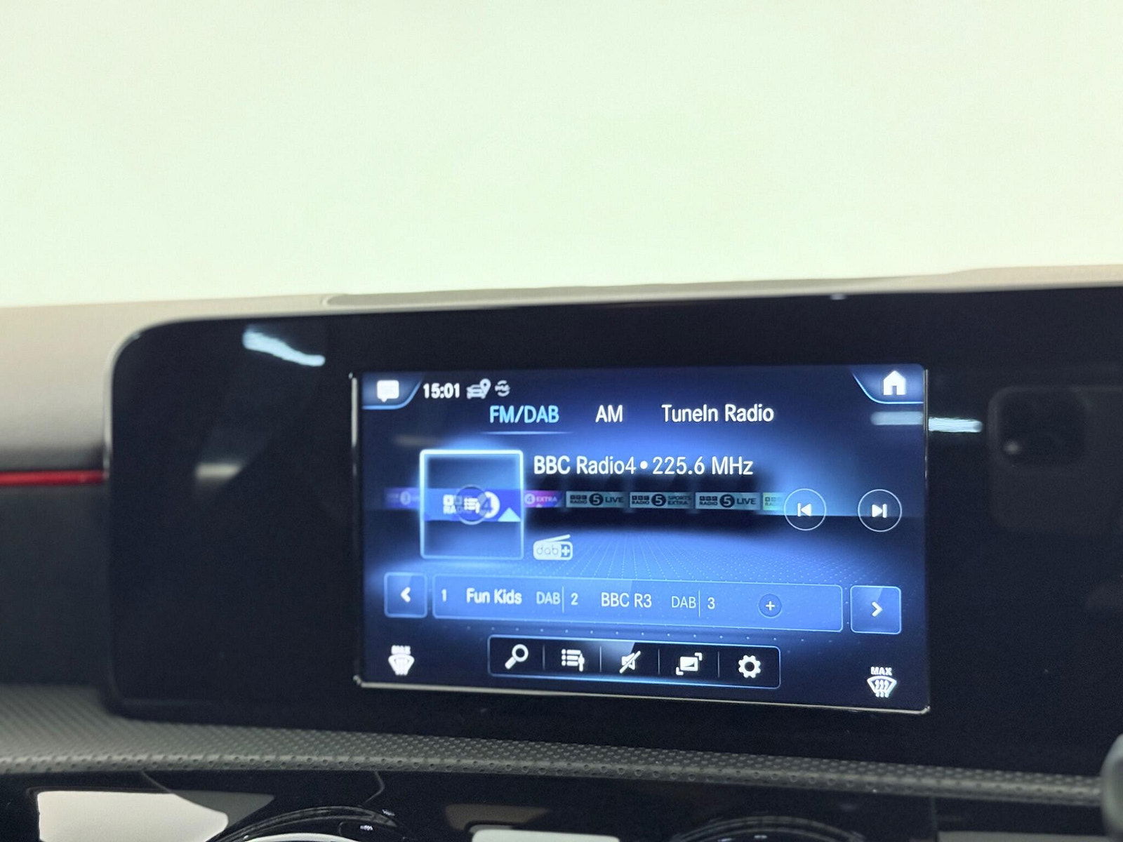 Mercedes-Benz A Class 1.5 A180d AMG Line 7G-DCT Euro 6 (s/s) 5dr 5dr Automatic 2019