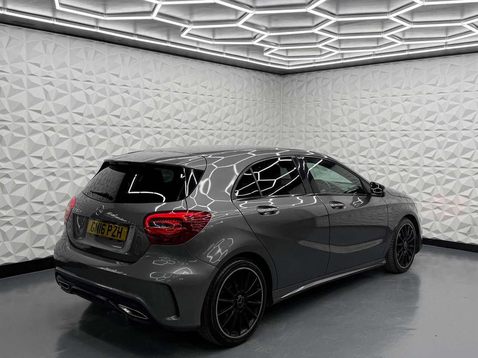 Mercedes-Benz A Class 2.1 A200d AMG Line 7G-DCT Euro 6 (s/s) 5dr 5dr Automatic 2016