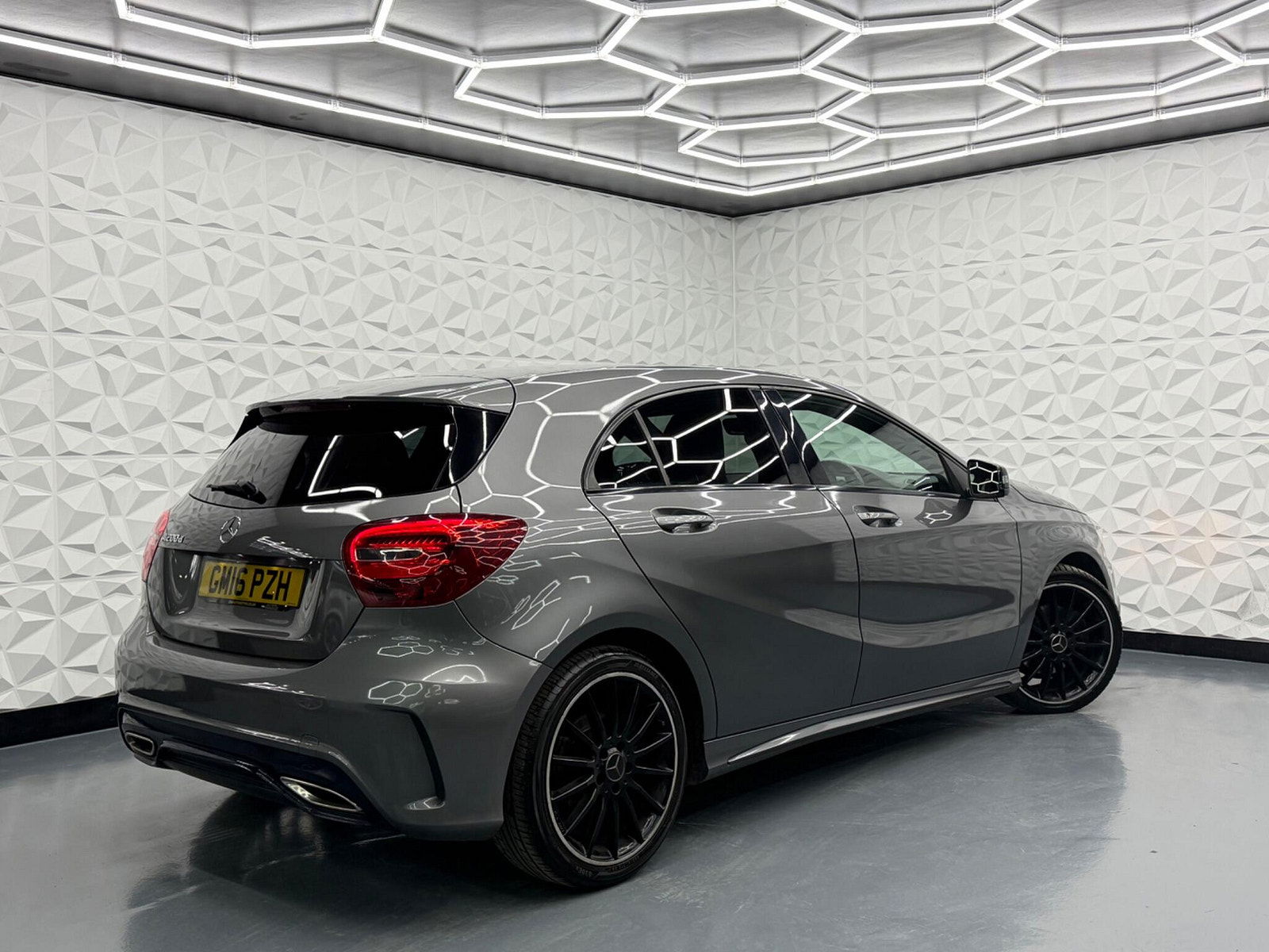 Mercedes-Benz A Class 2.1 A200d AMG Line 7G-DCT Euro 6 (s/s) 5dr 5dr Automatic 2016