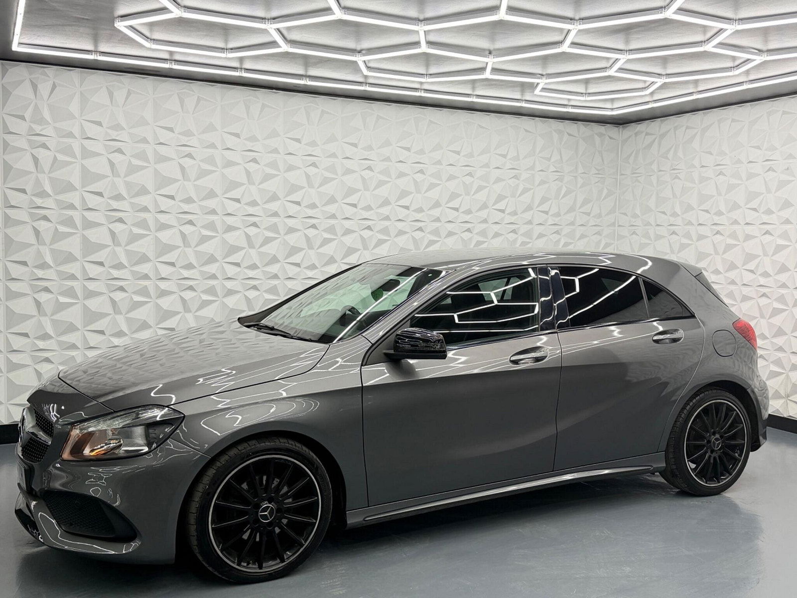 Mercedes-Benz A Class 2.1 A200d AMG Line 7G-DCT Euro 6 (s/s) 5dr 5dr Automatic 2016