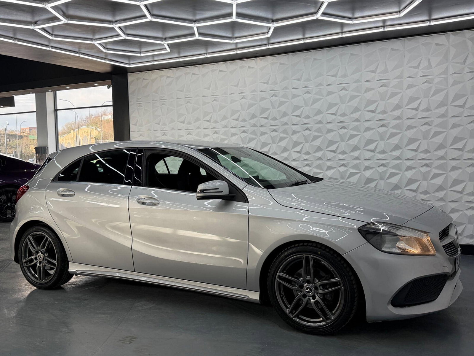 Mercedes-Benz A Class 2.1 A200d AMG Line Euro 6 (s/s) 5dr 5dr Manual 2017