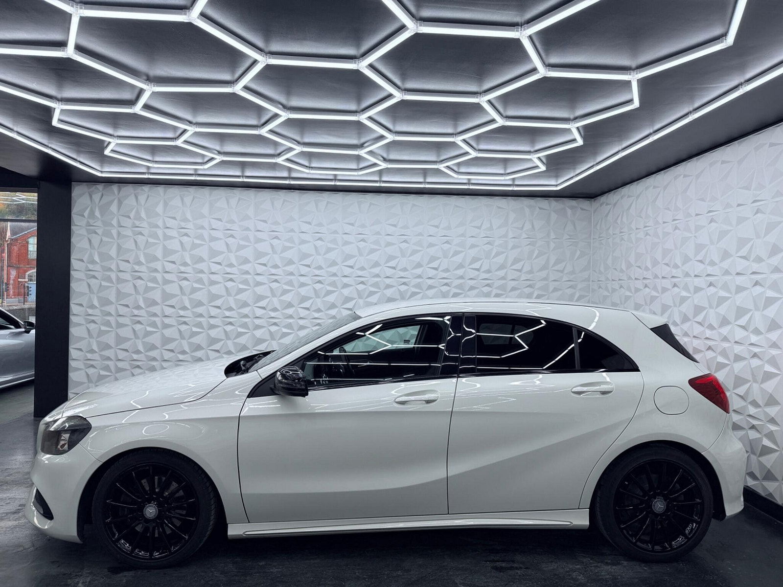 Mercedes-Benz A Class 2.1 A220d AMG Line 7G-DCT Euro 6 (s/s) 5dr 5dr Automatic 2016