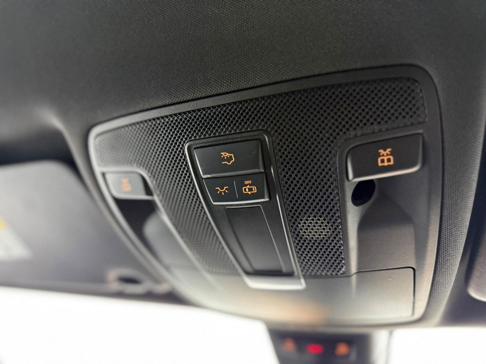 Mercedes-Benz B Class 1.5 B180d AMG Line 7G-DCT Euro 6 (s/s) 5dr 5dr Automatic 2017