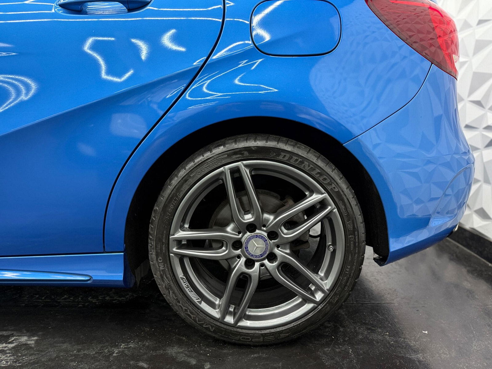 Mercedes-Benz B Class 1.5 B180d AMG Line 7G-DCT Euro 6 (s/s) 5dr 5dr Automatic 2017