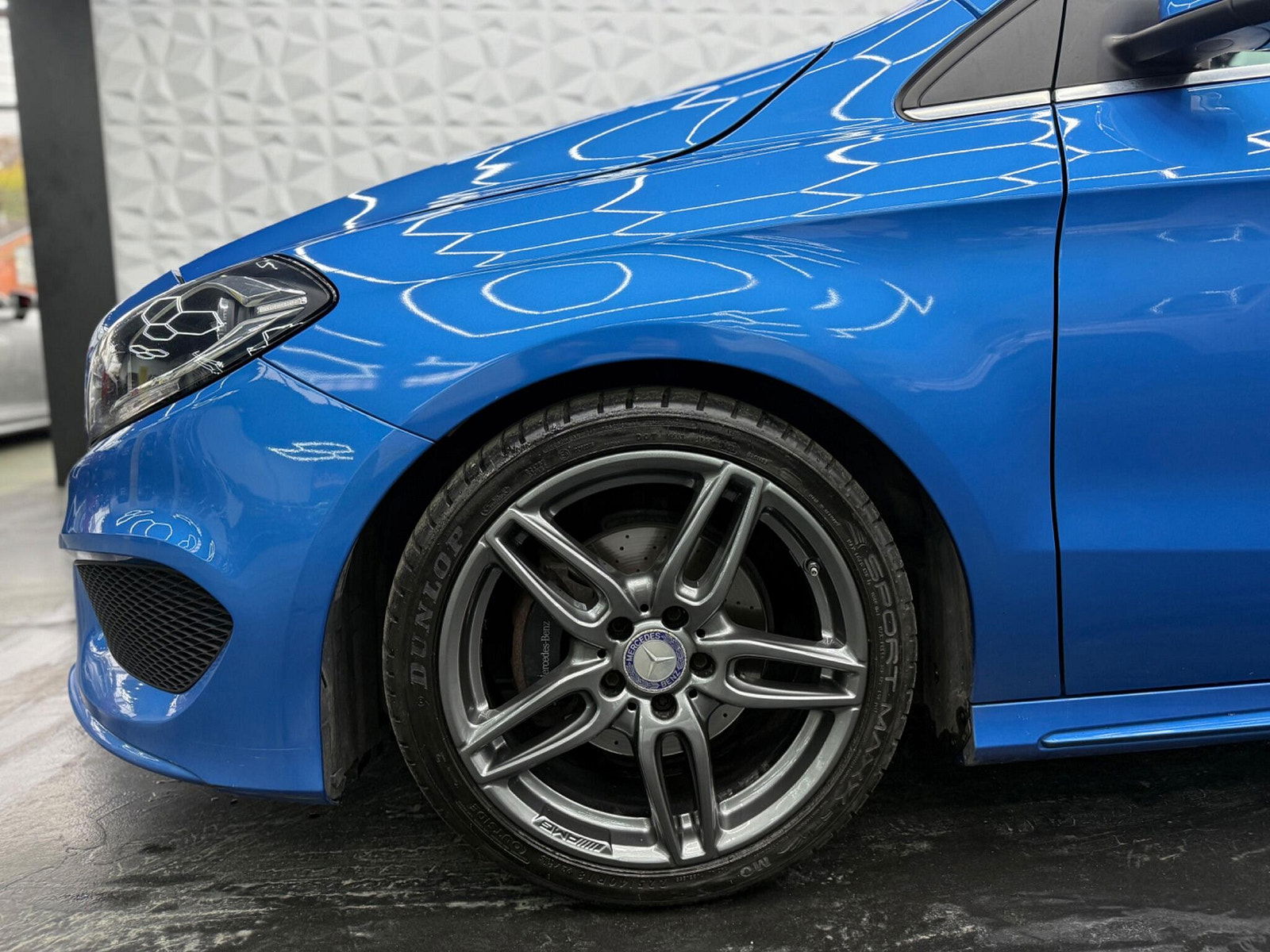 Mercedes-Benz B Class 1.5 B180d AMG Line 7G-DCT Euro 6 (s/s) 5dr 5dr Automatic 2017