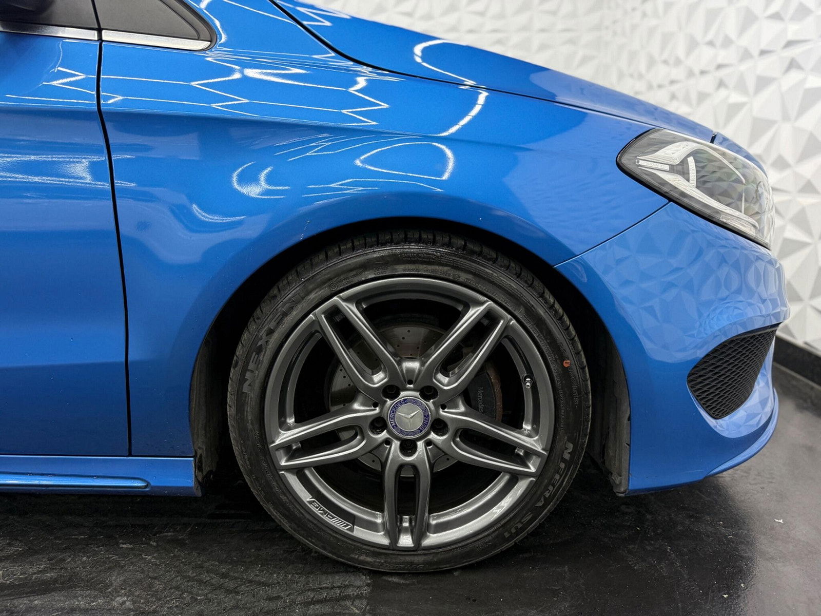 Mercedes-Benz B Class 1.5 B180d AMG Line 7G-DCT Euro 6 (s/s) 5dr 5dr Automatic 2017